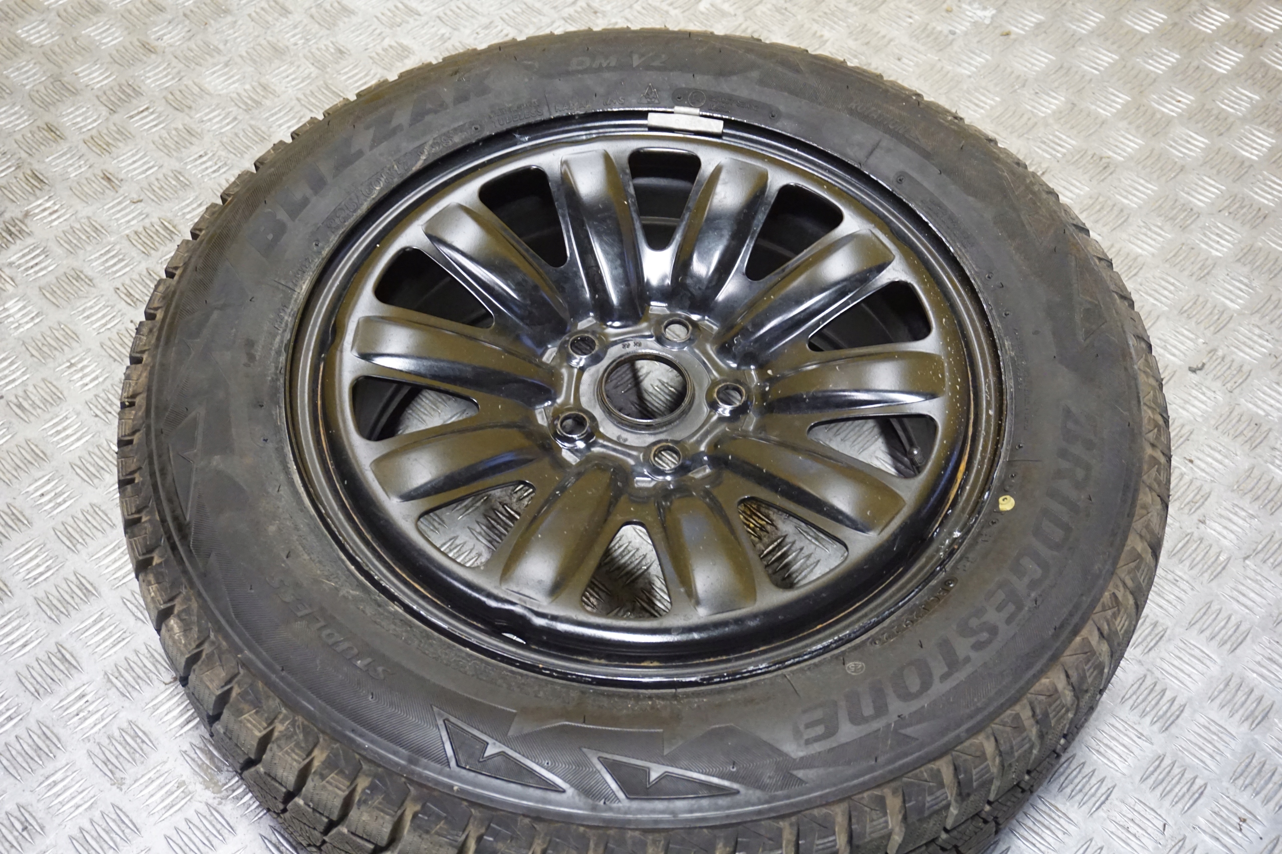 SUBARU CROSSTREK 2024 Koło Opona Felga 7Jx17 ET55 225/60R17 Rozstaw śrub 5x114.3