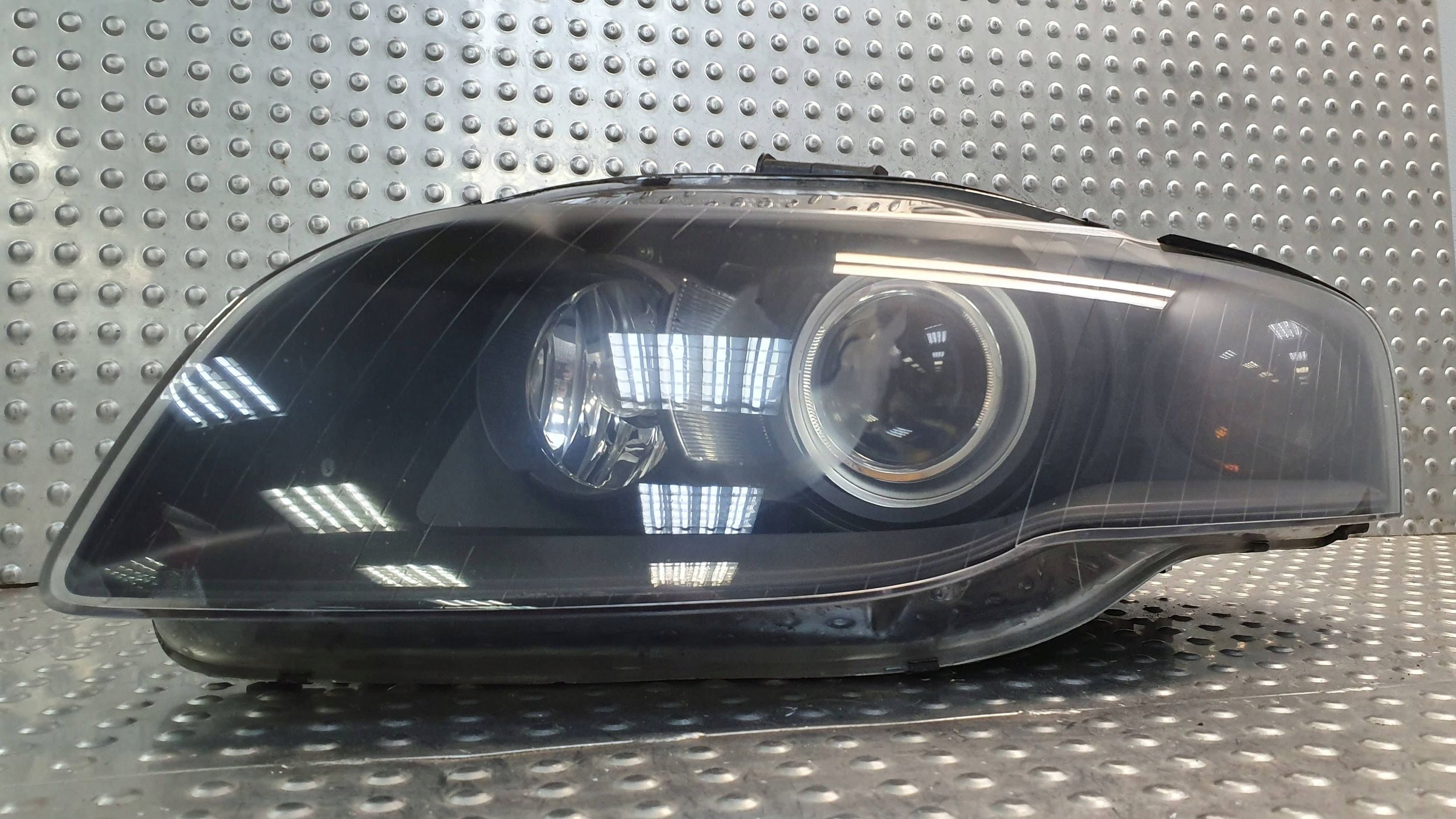 light front left AUDI A4 04- 8E0941003AM