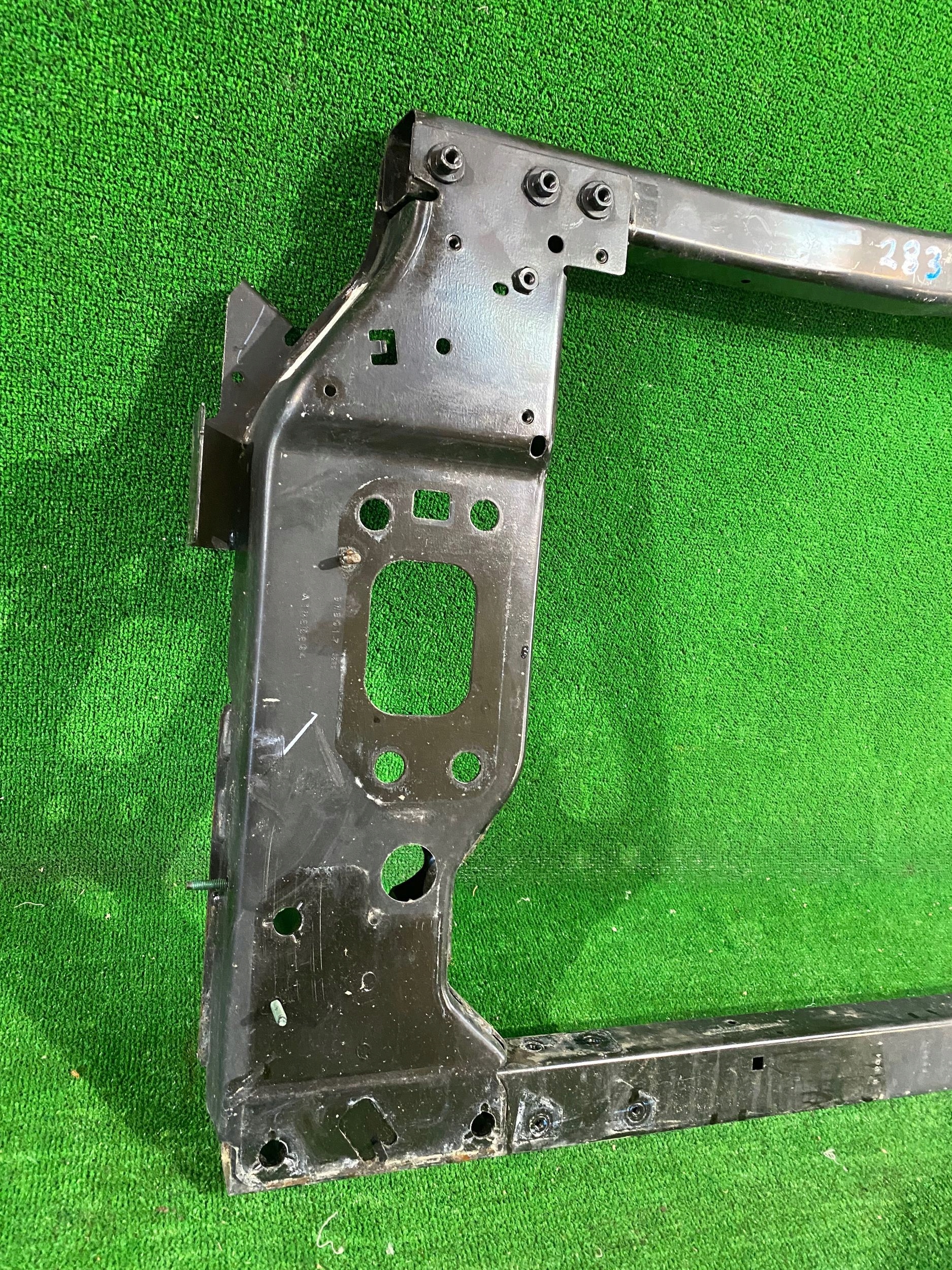 support panel for radiators front pillar iron JEEP GRAND CHEROKEE KL 18