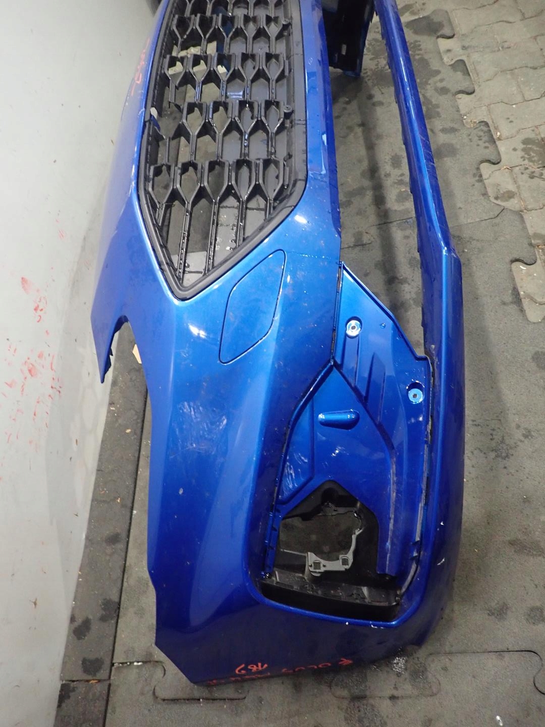nárazník předek přední FORD FOCUS MK4 ST 2018