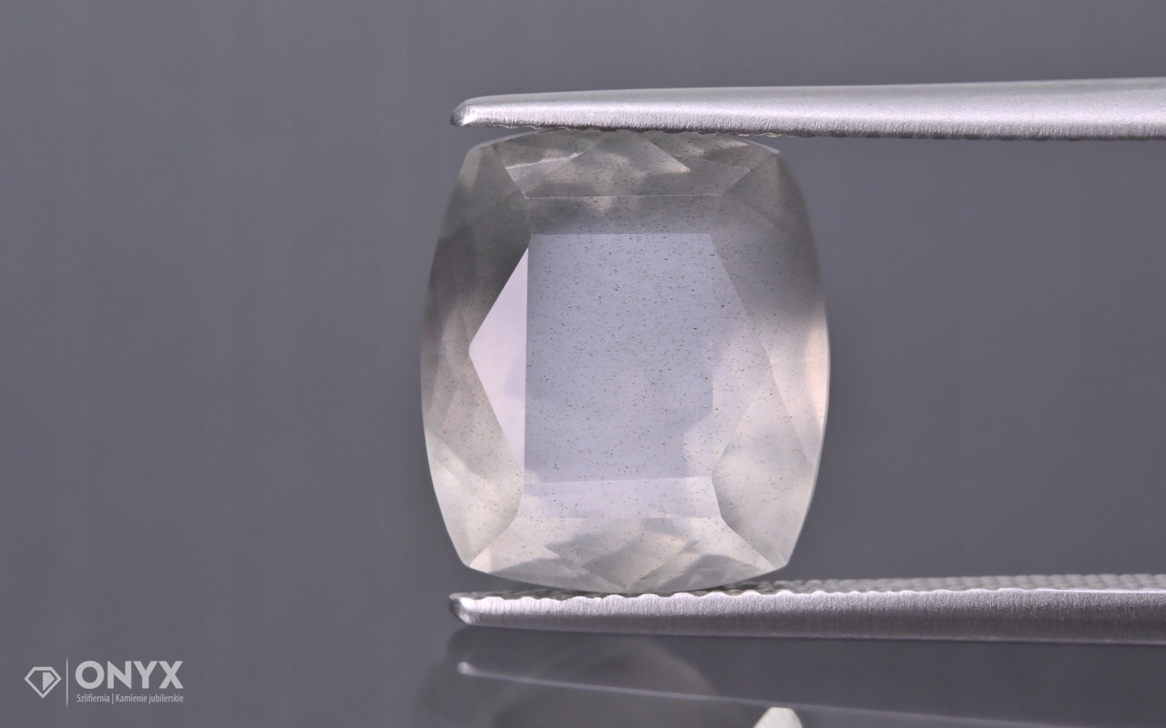 Měsíční kámen A fazetovaný cushion 12x10,5 mm