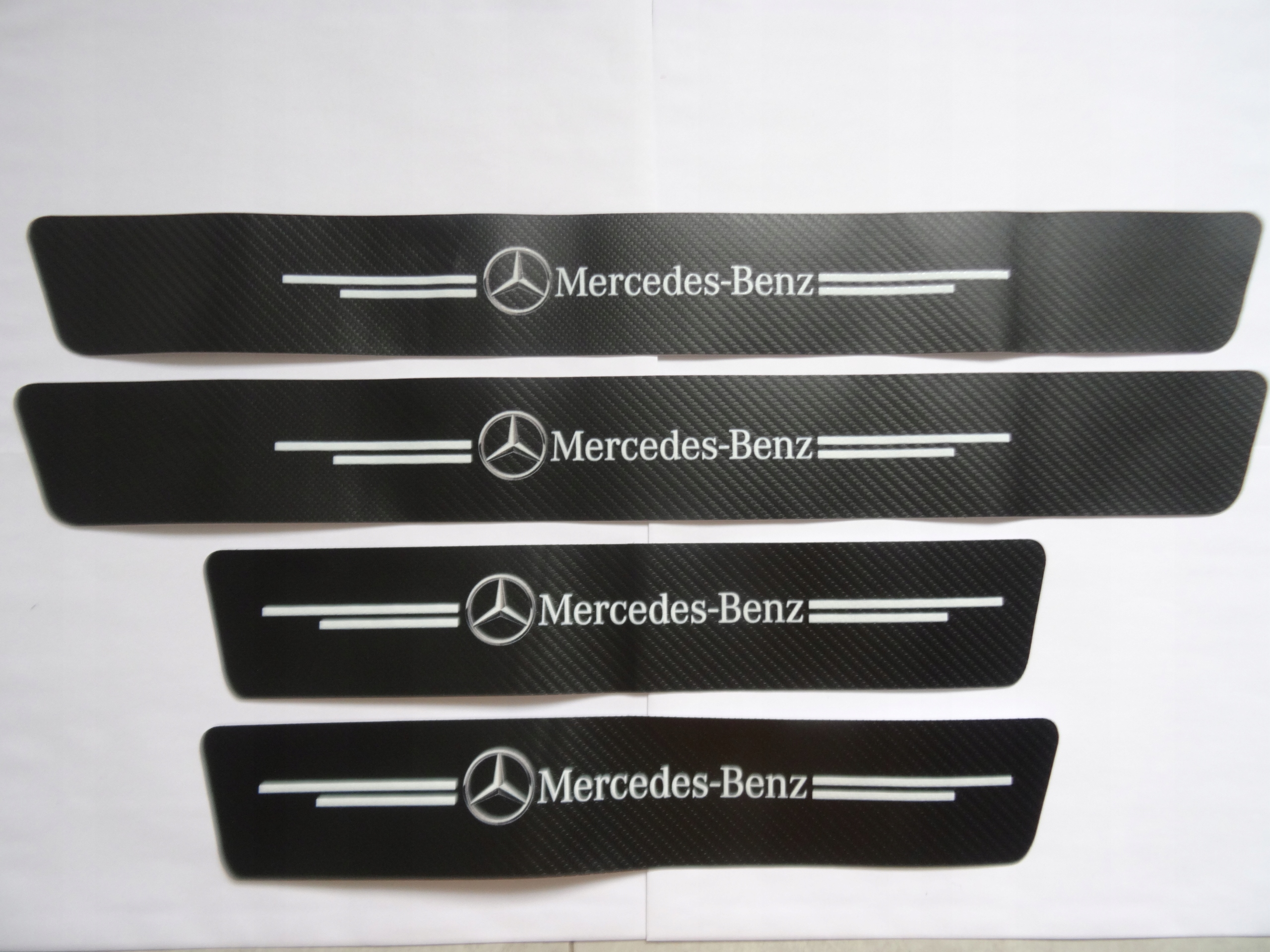 

Naklejki nakładki folia ochronna na progi Mercedes