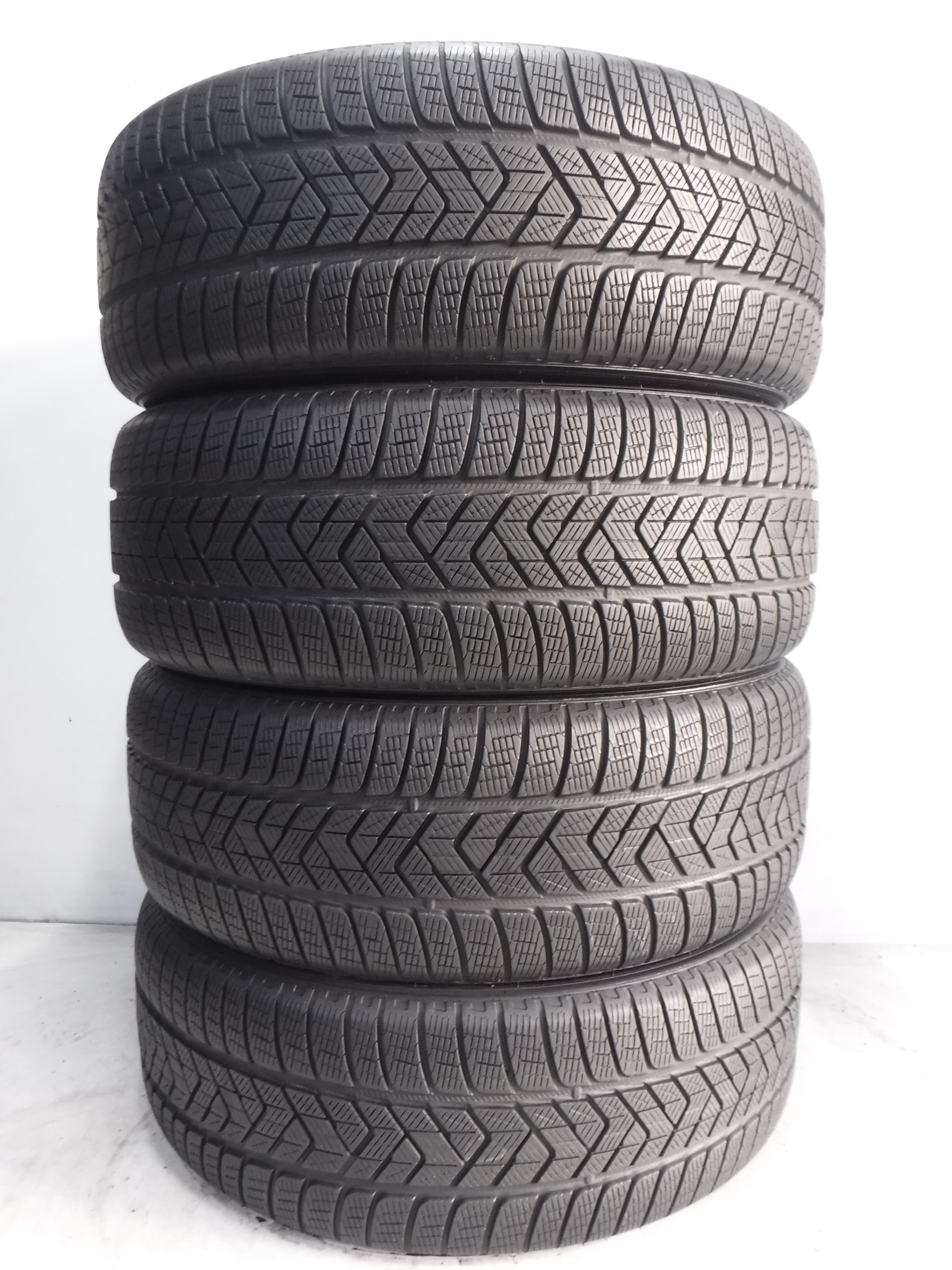 OPONY ZIMOWE PIRELLI SCORPION WINTER 255 55 20 110 Tire aspect ratio 55