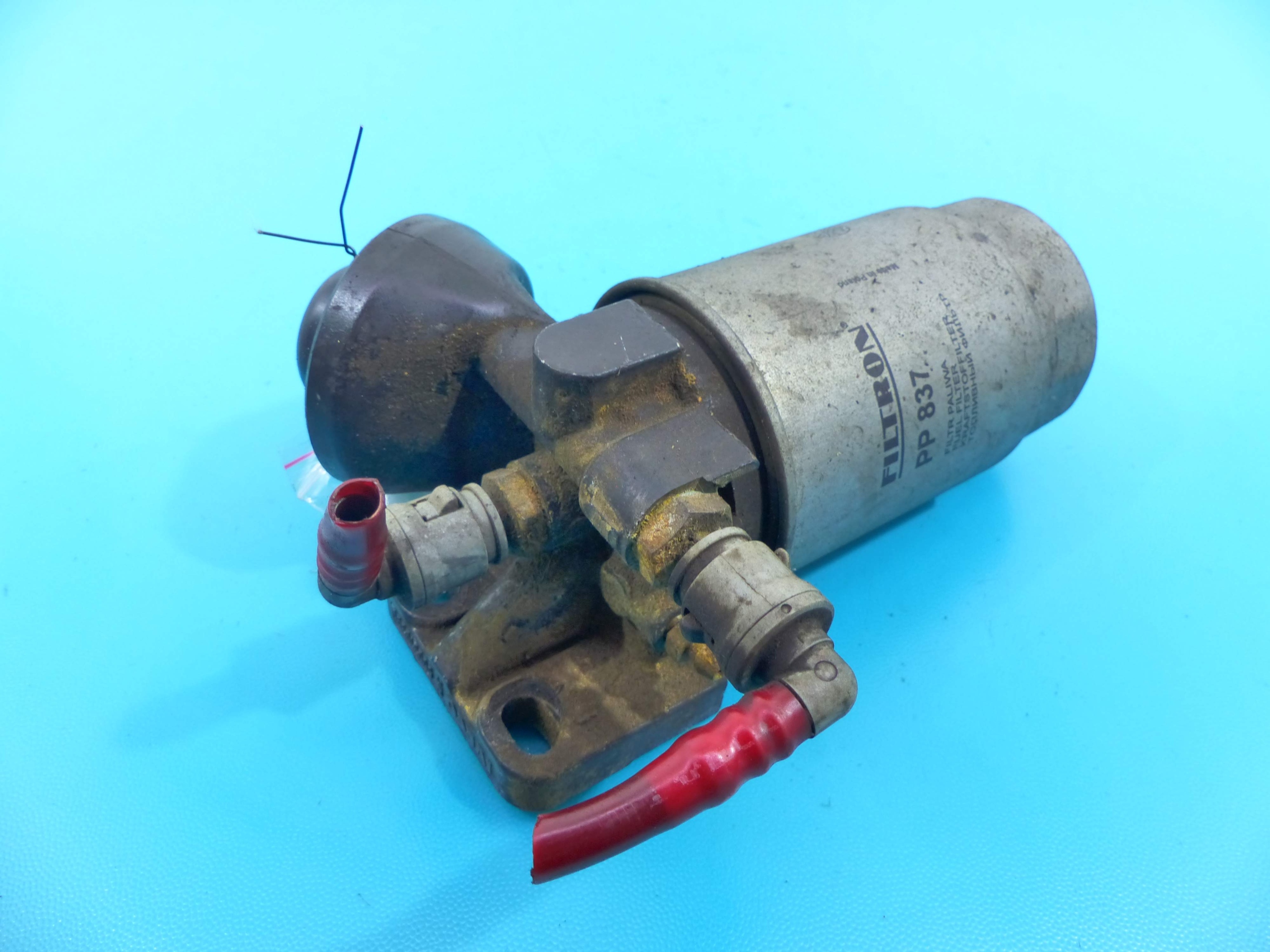 PODSTAWA FILTRA PALIWA IVECO DAILY III 2.8 TD