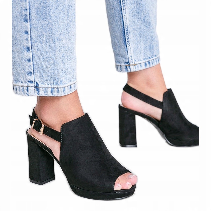 

Czarne Skóra ekologiczna Buty Sandały r.37