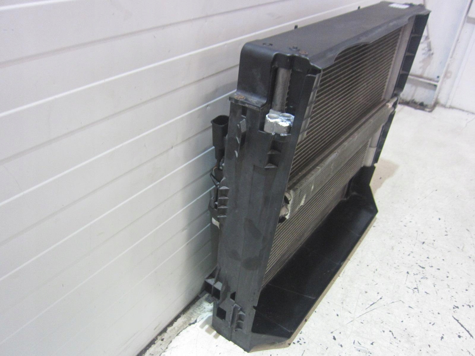 BMW X5 E70 3.0 N52 4.8 N62 E71 E72 water cooler radiator running board 7585036