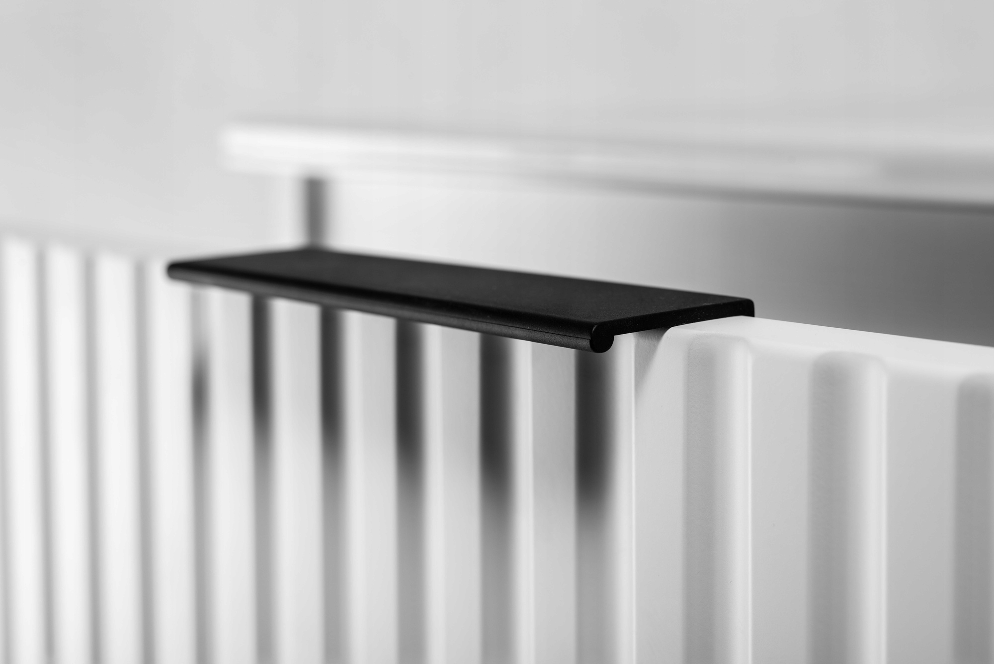 Szafka Łazienkowa pod Umywalkę 120 cm Biała Modne RYFLOWANE fronty BLAT! Materiał płyta MDF