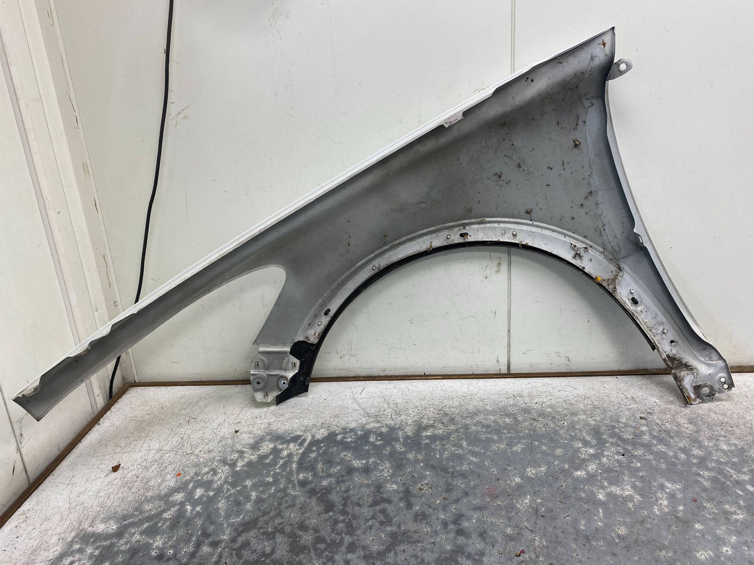 VOLVO C30 LIFT R-design complete fender right front front white