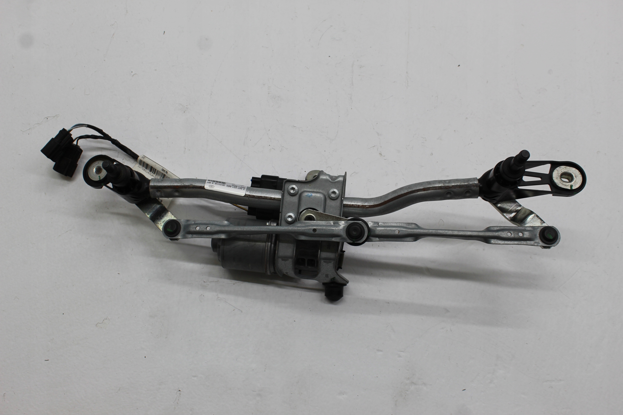 FORD ECOSPORT LIFT MECHANIZM WYCIERACZEK