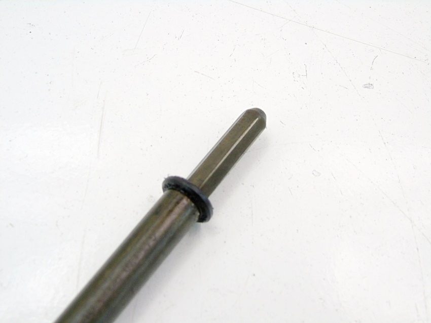 WAŁEK NAPĘD POMPY OLEJU 2.3 VR5 V5 PASSAT B5 GOLF 4 BORA I TOLEDO 021284DE Producent części Volkswagen OE