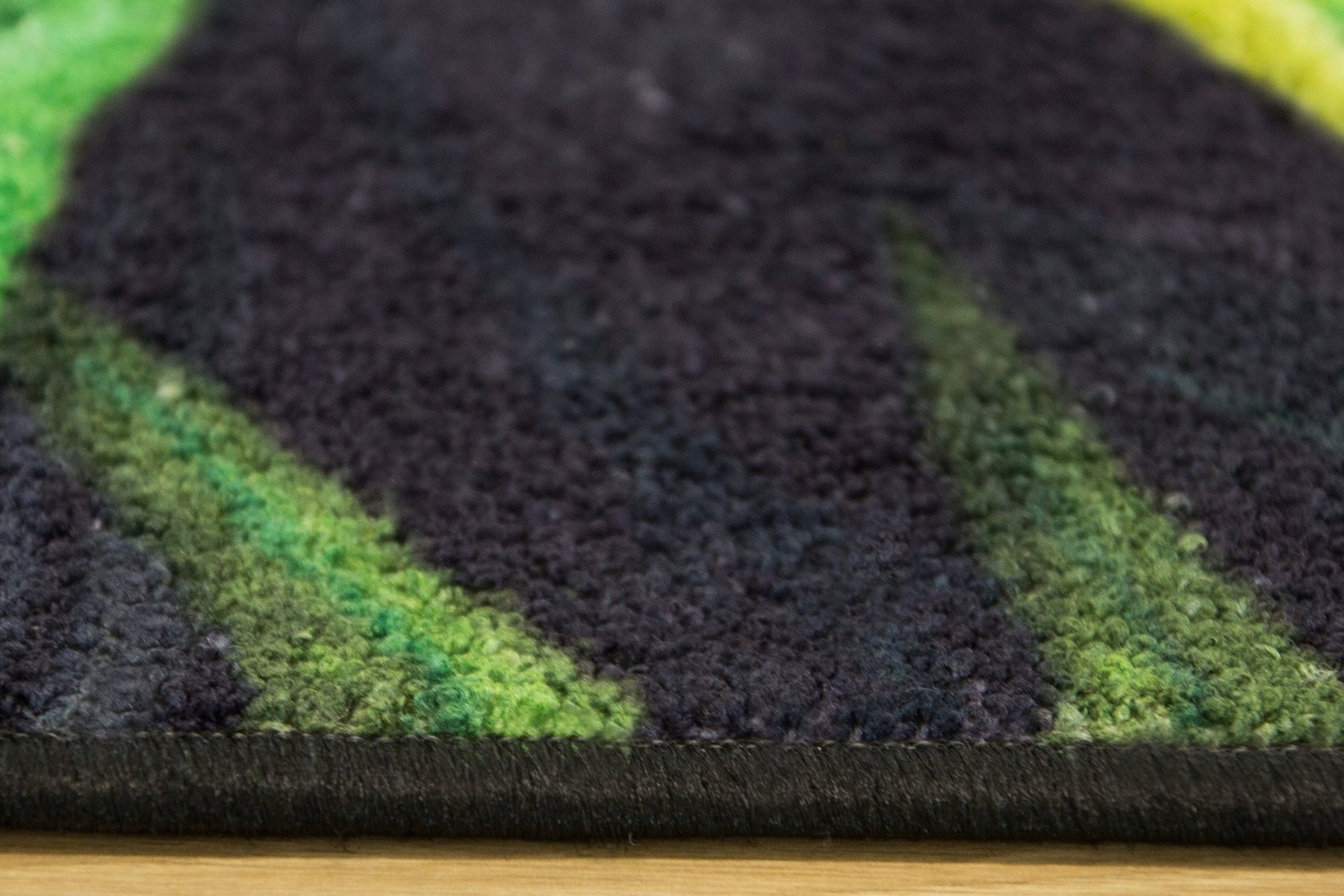 200x250 cm MODNY DYWAN W LIŚCIE MONSTERY PALMY CIEMNA BUTELKOWA ZIELEŃ Grubość 7 mm