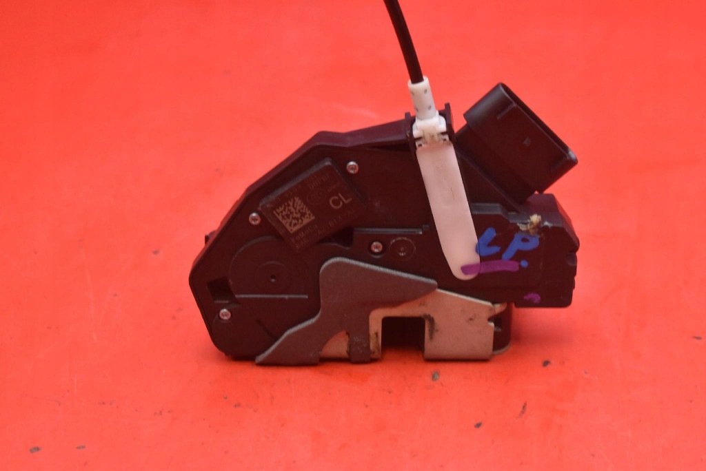 lock door left front front EU 8A6A-A21813-AJ FORD FIESTA MK7 08-17