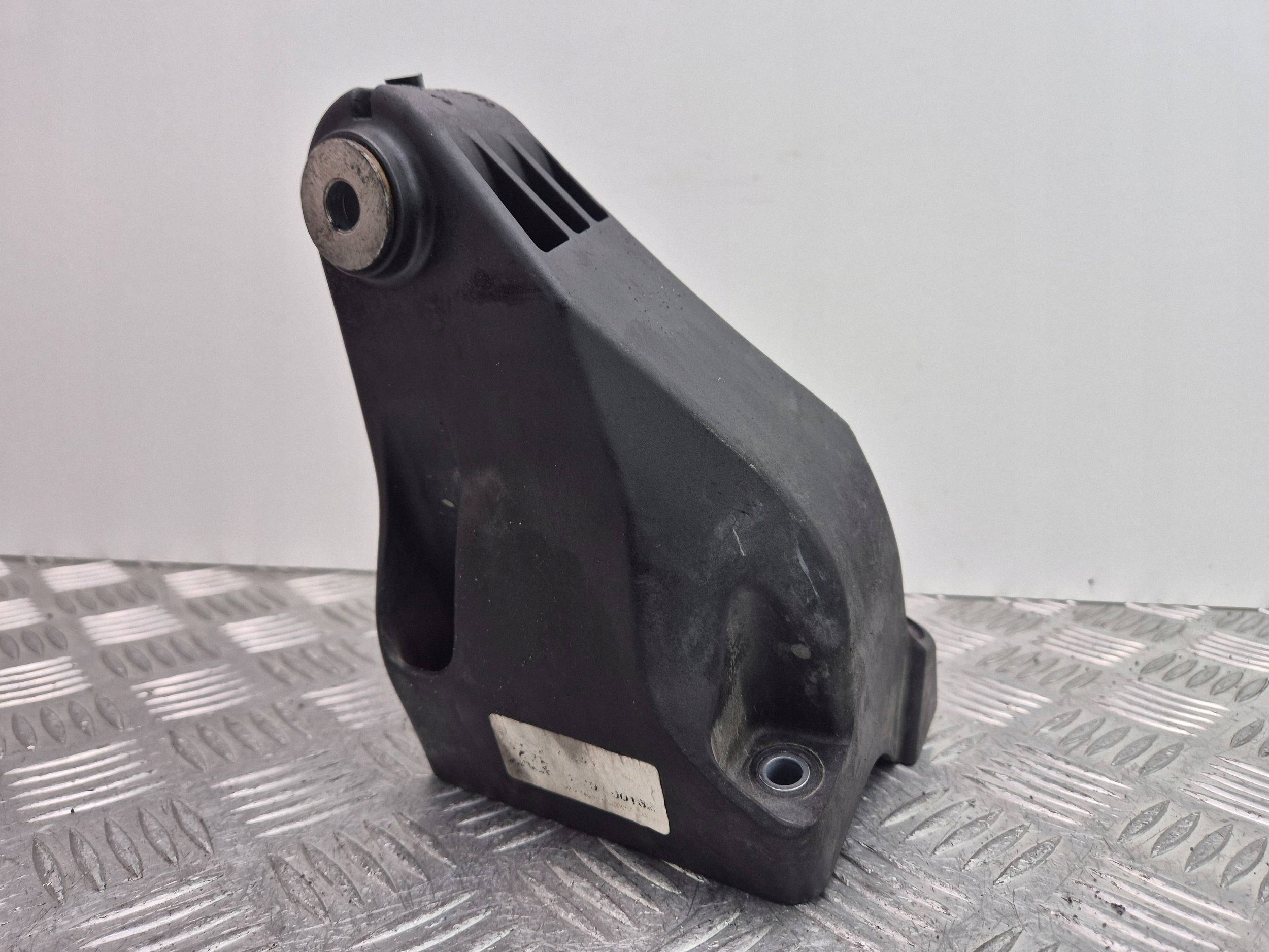 engine mount right MERCEDES E200d W213 A6542230100 OM654.920