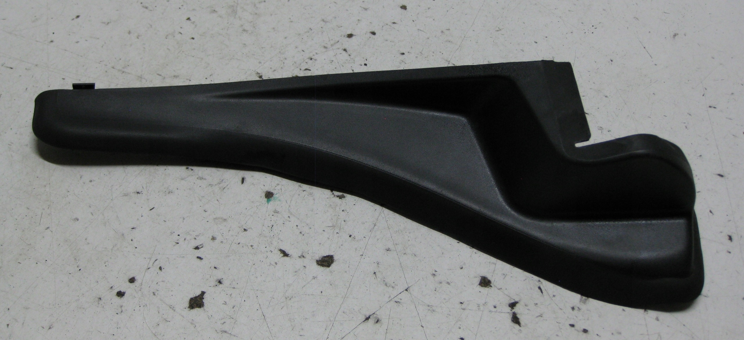 RENAULT MASTER III LIFT cover for hinge corner under the window left 668119349R