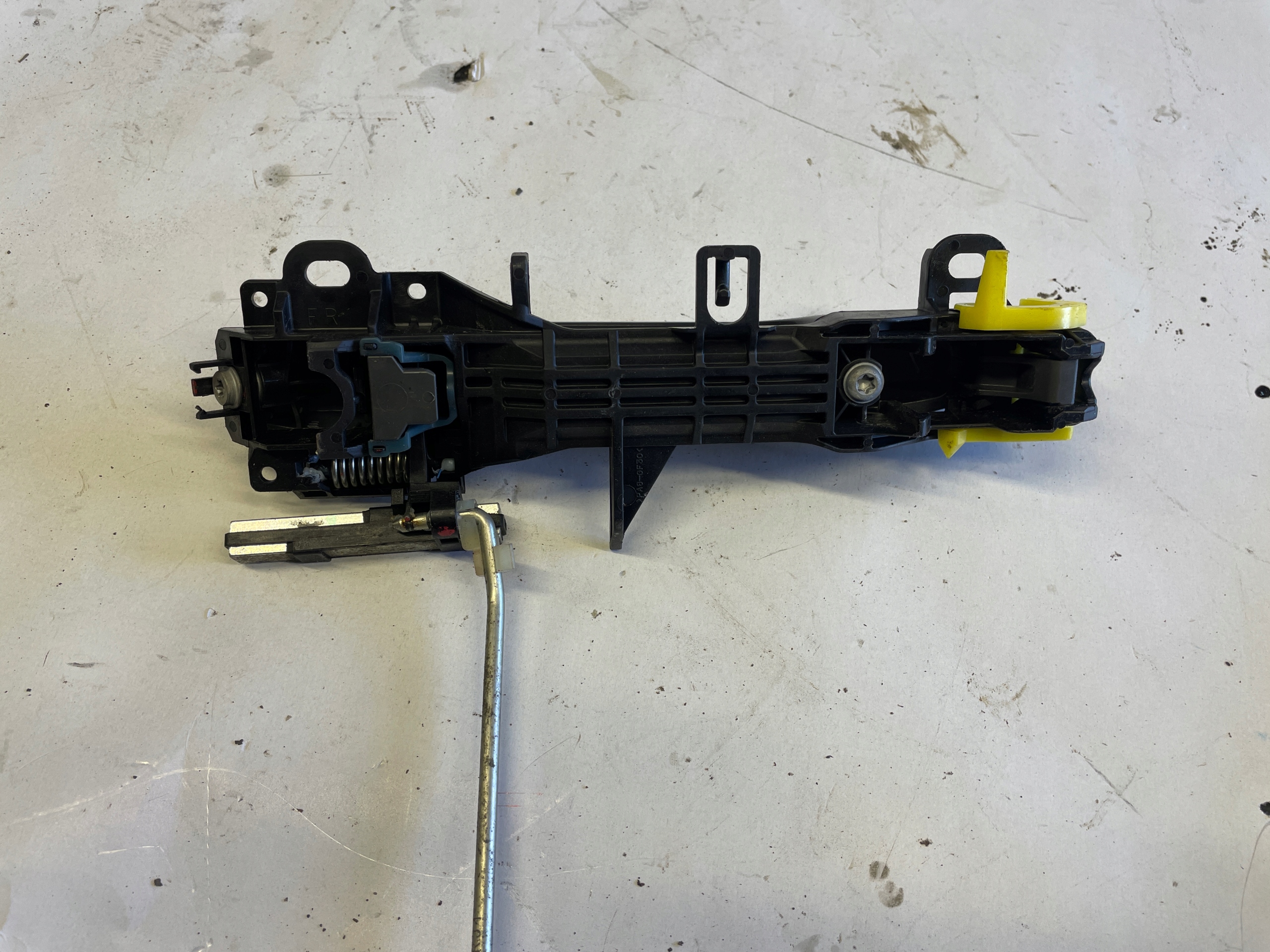TOYOTA AVENSIS T27 handle exterior right front