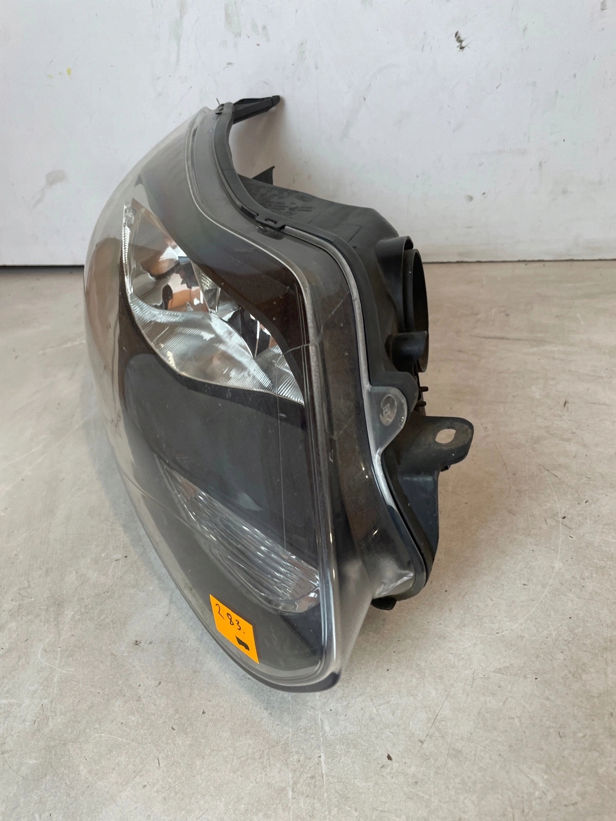 light front front right Ford Focus MK3 UK Anglik