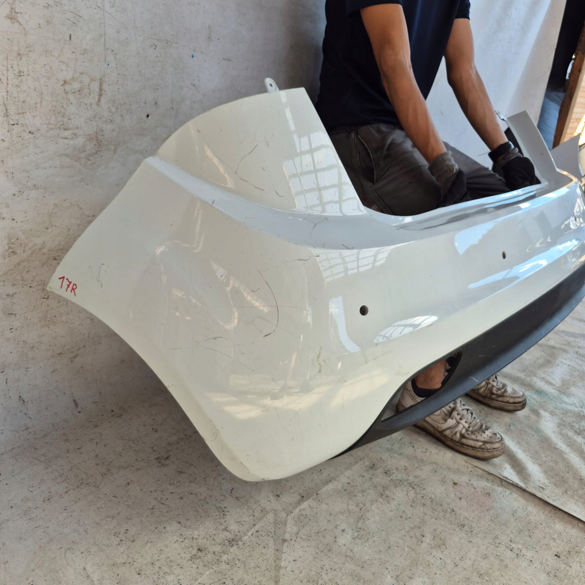 KIA VENGA 09-19 bumper rear part rear PDC