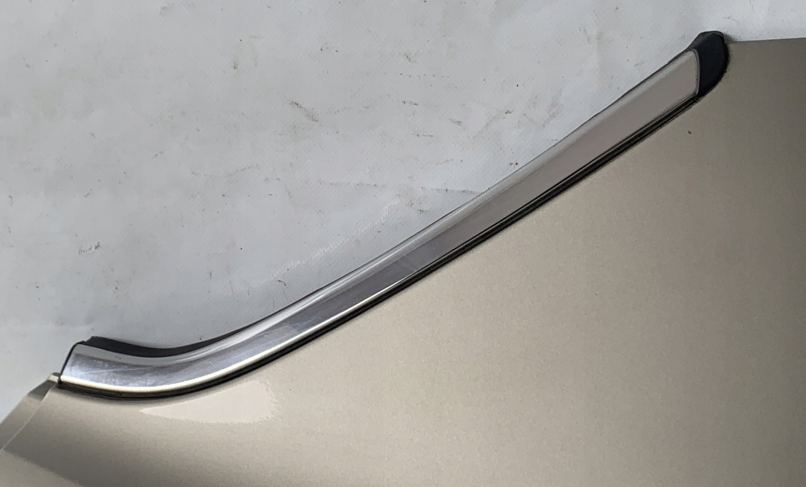 # modanatura parafango sinistra posteriore CHROM FORD B-MAX