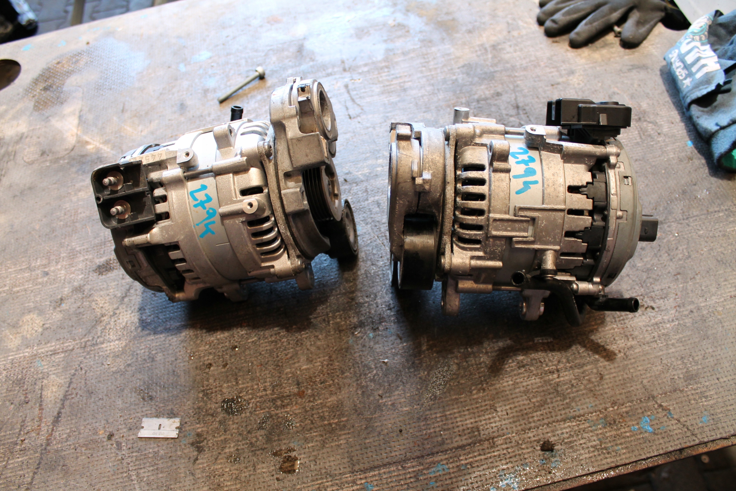 2794. ALTERNATOR AUDI VW 05E903019F