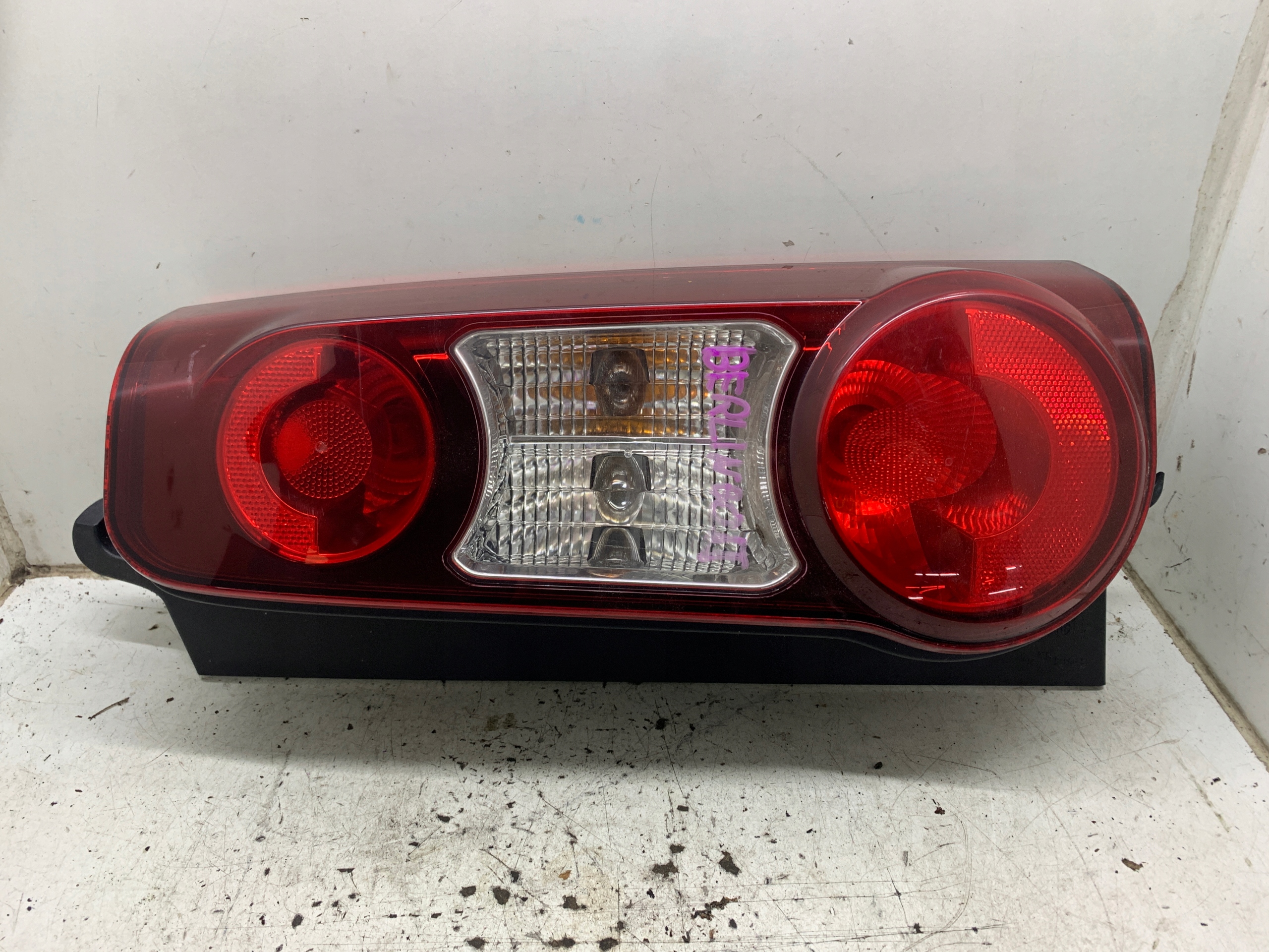 light right rear part right rear 9680607880 CITROEN BERLINGO II