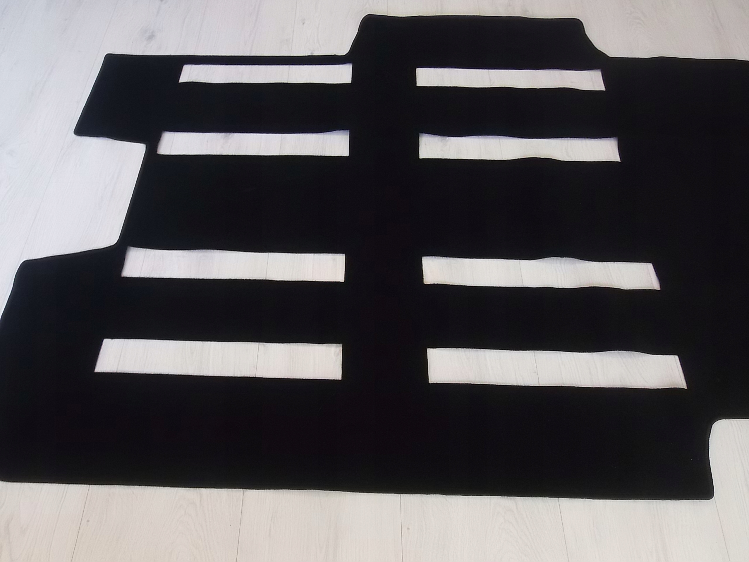 Dywaniki Welurowe OPEL VIVARO RENAULT TRAFIC 01 14 Multi Element Set Sets