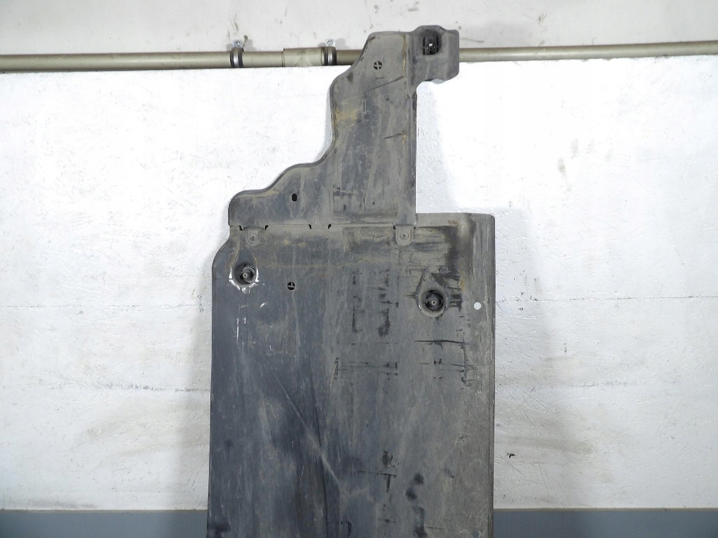 SKODA SCALA cover chassis left 2Q0825102A