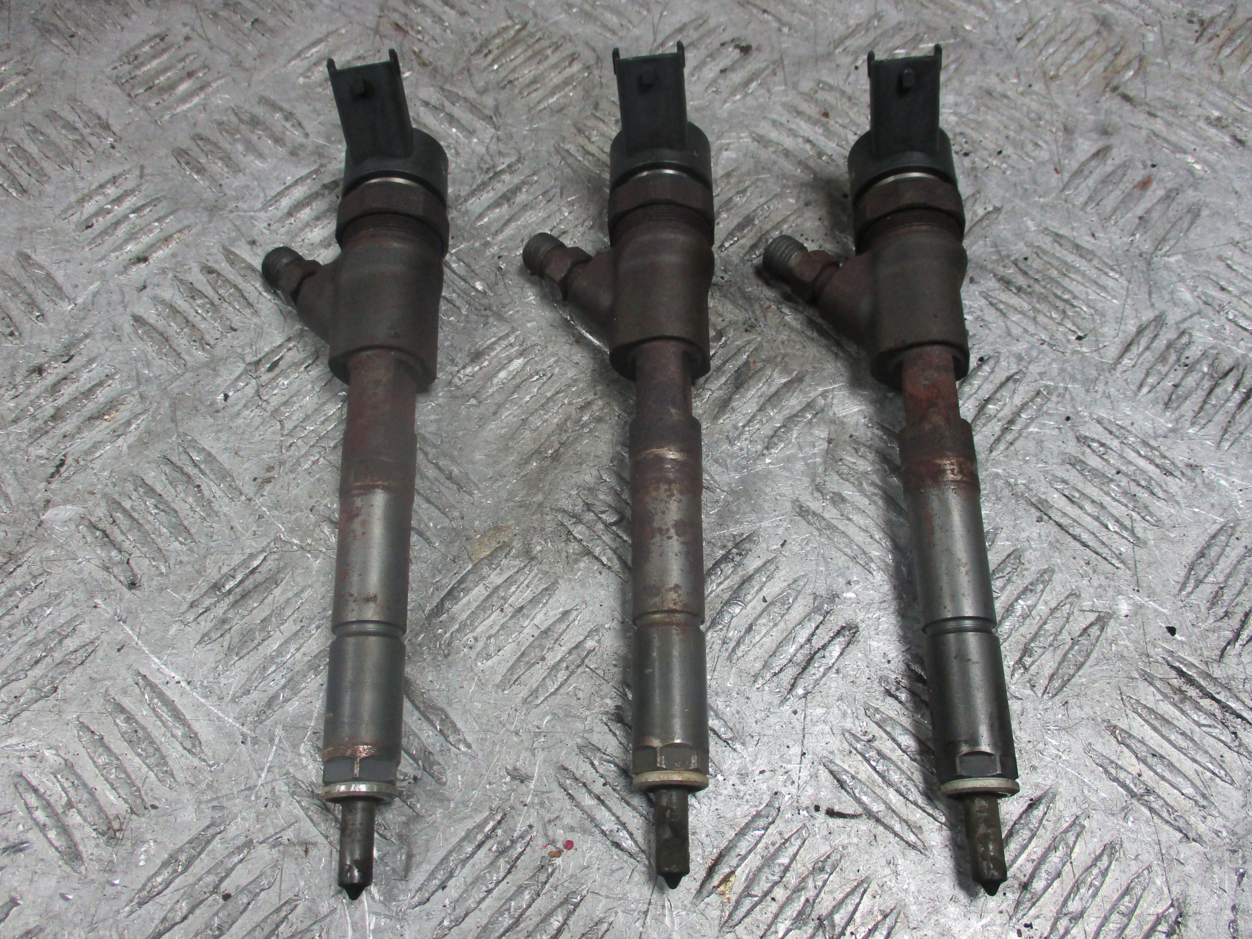 EINSPRITZDÜSE TOYOTA YARIS 1.4 D4D 0445110085