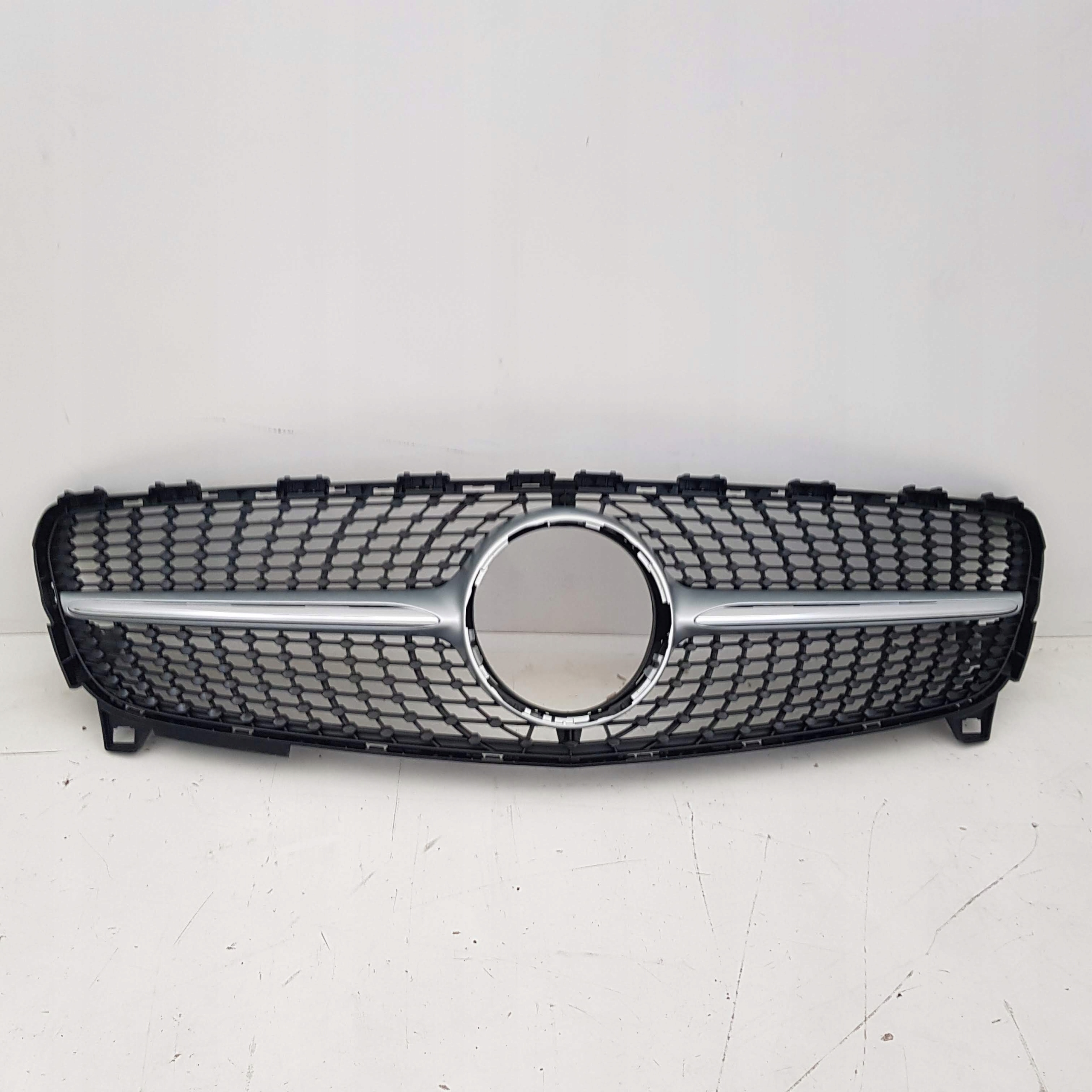 MERCEDES A KLASA 176 LIFT ATRAPA GRIL NOWY ORYGINAŁ