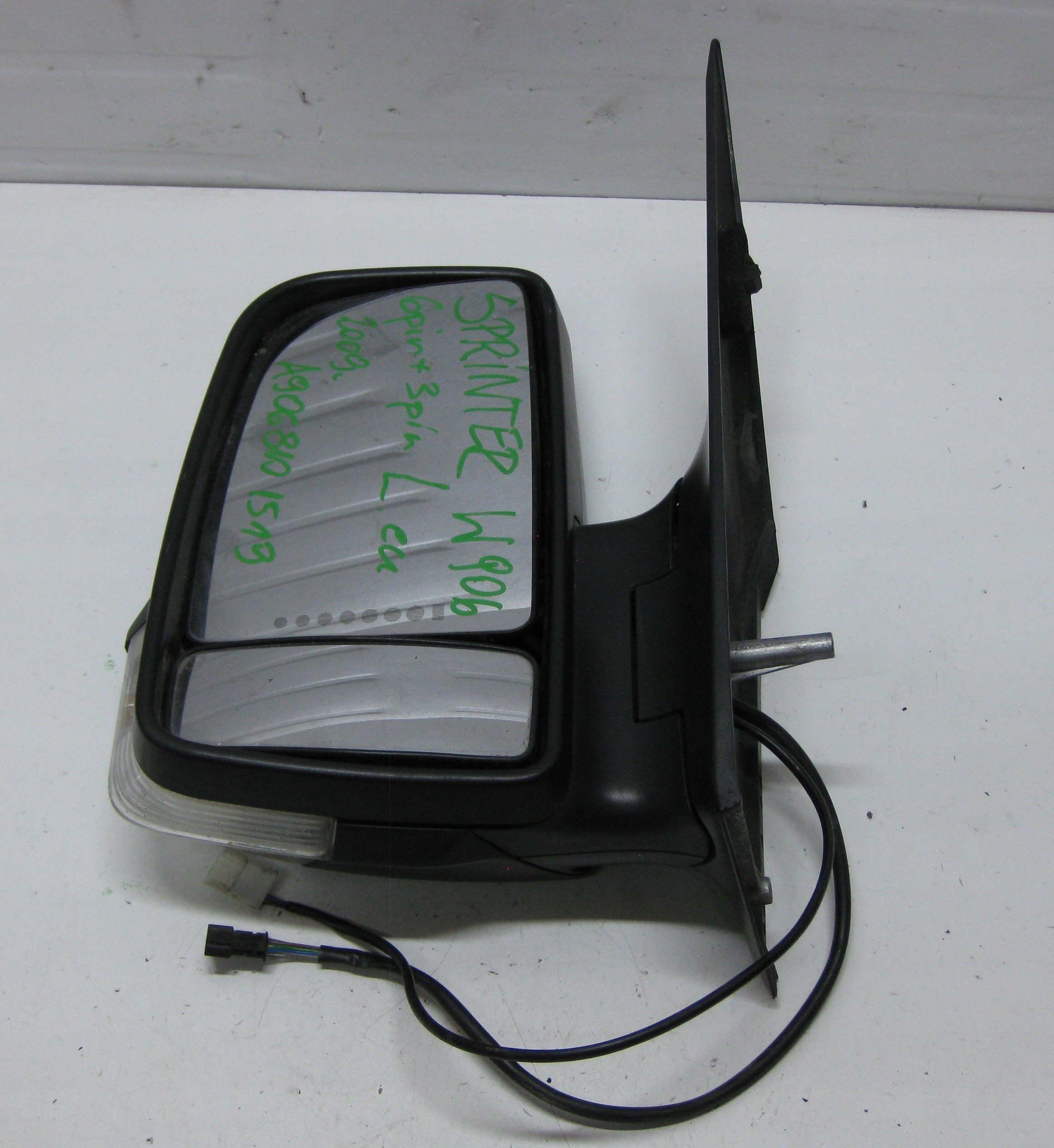 MERCEDES SPRINTER W906 mirror left front 6 PIN + 3 PIN A9068101519
