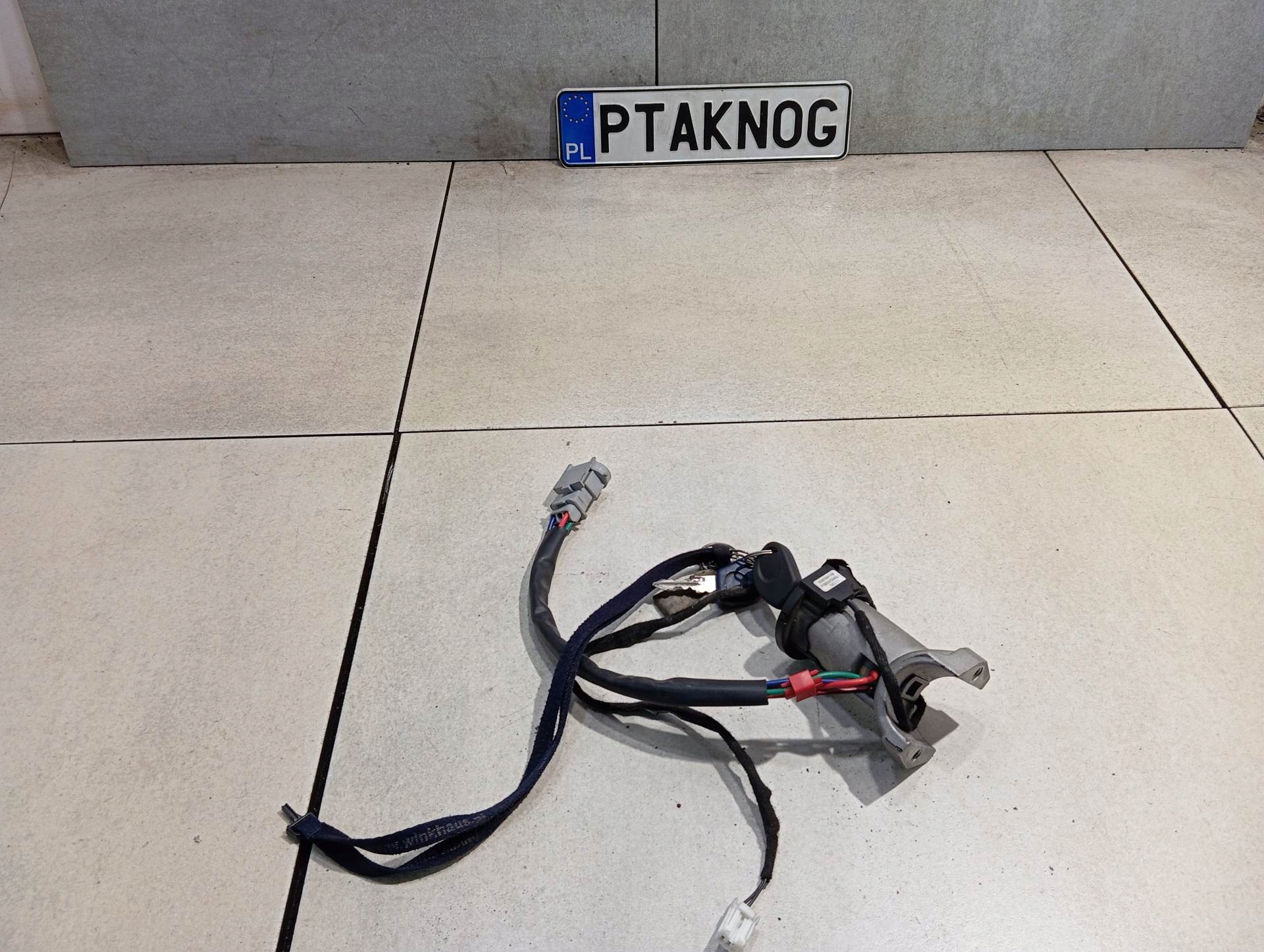 ignition KLUCZYKI IVECO DAILY III 3.0 504087198