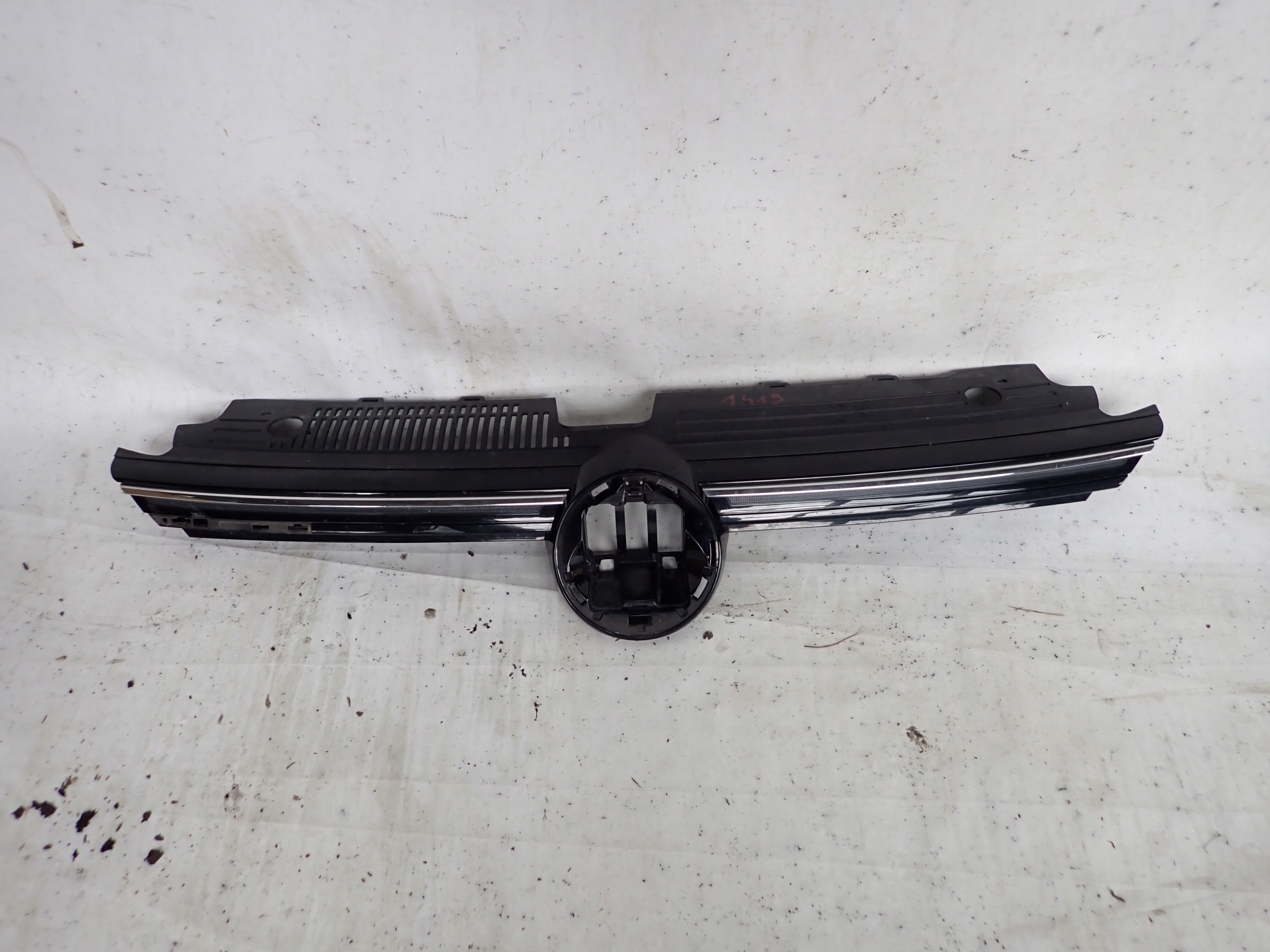 VW GOLF VIII 8 5H0 19- GRILLA grille radiator LED