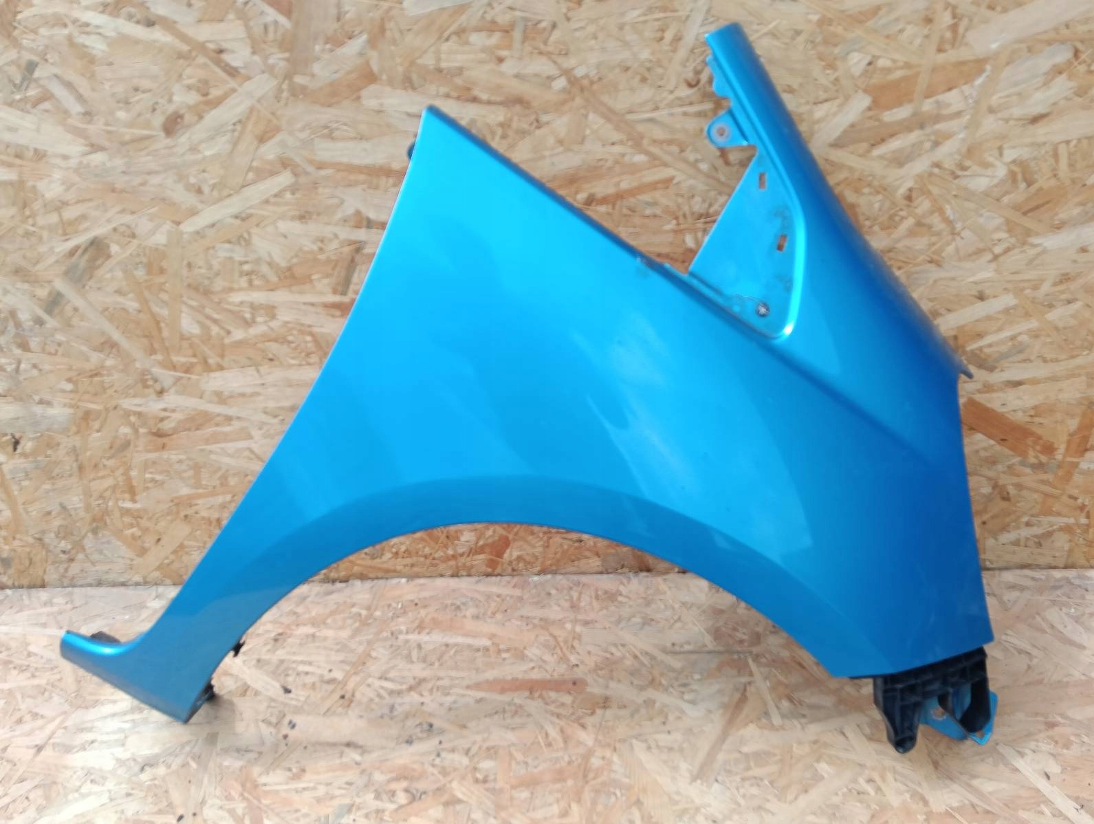 fender right front Honda JAZZ 2009r