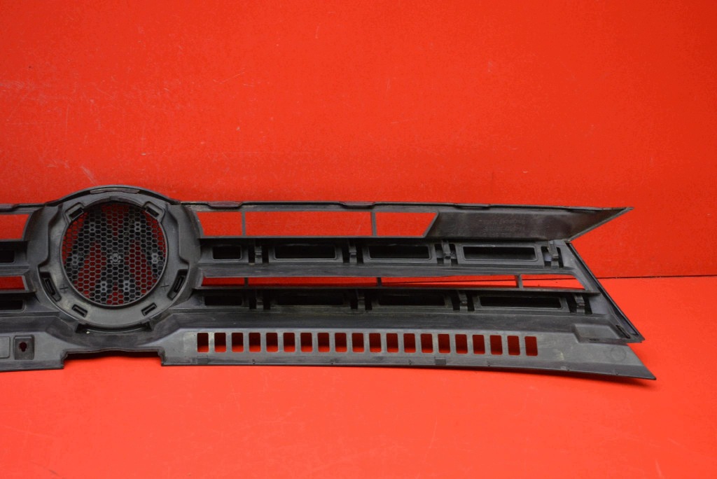front PREKLADgrill black 5M0853653D VW GOLF 6 VI plus 08-14