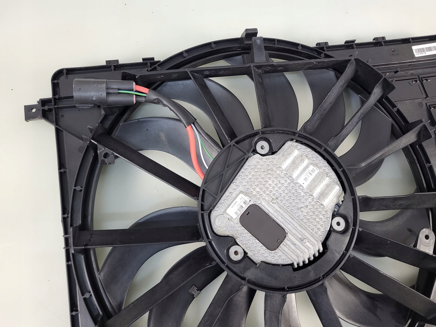 radiator fan module 2.0d Range Rover EVOQUE L538 LIFT BJ32-8C607-BB