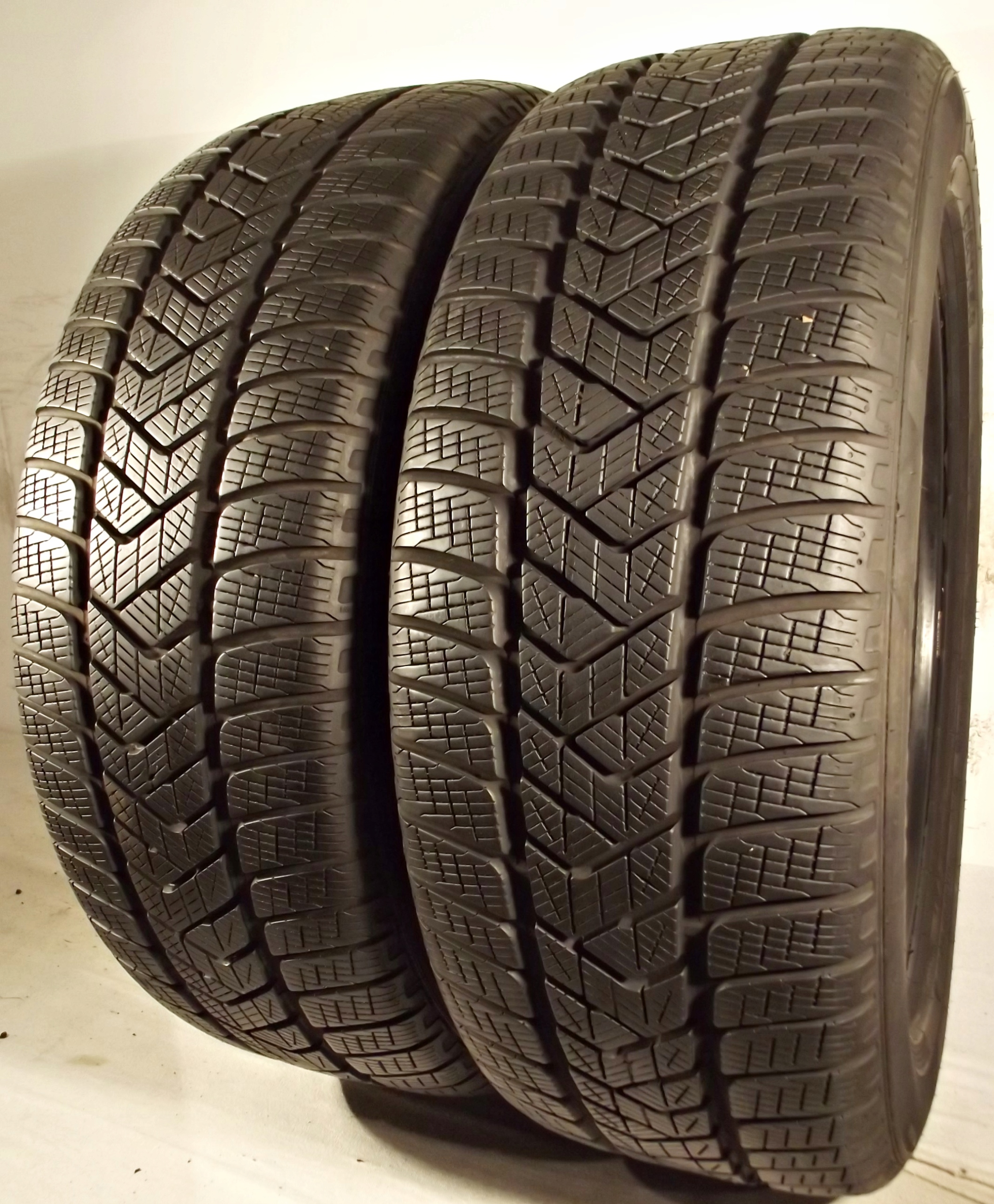 Зимові шини 235 / 55R19 Pirelli SCORPION WINTER 7mm