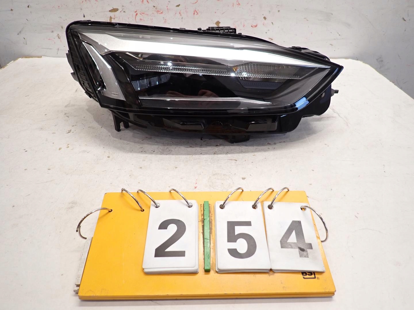 light front front right AUDI A5 II LIFT 2019- FULL LED 8W6941012