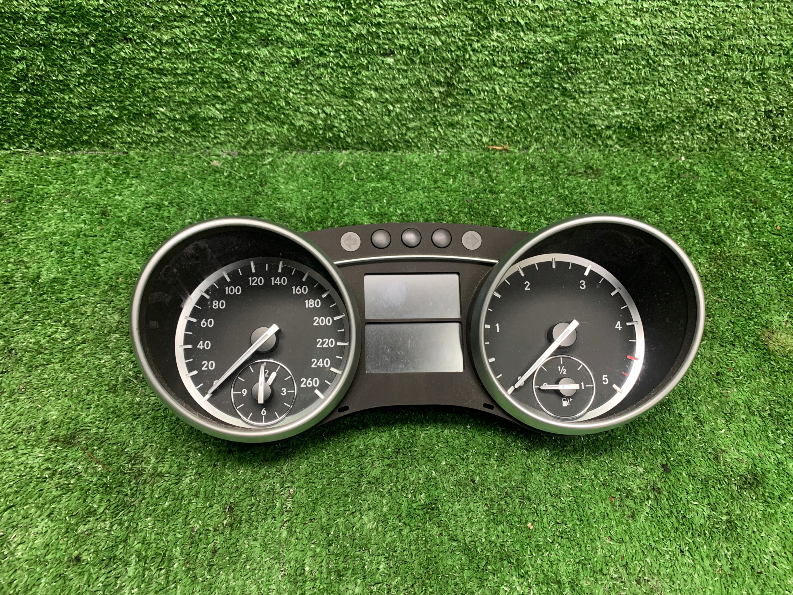 MERCEDES W251 R KLASA dials dials A2519006400