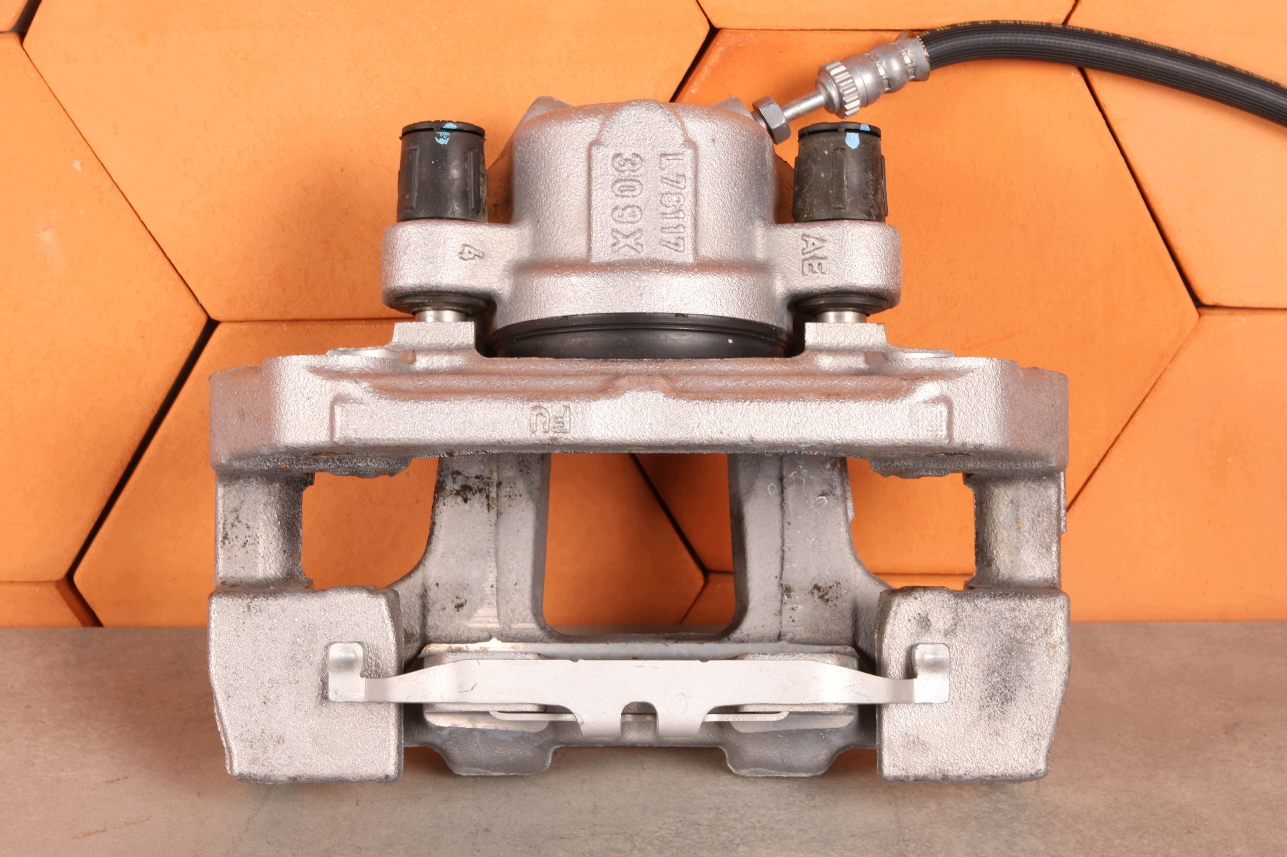 BMW 2' G42 3' G20 G21 caliper brake left front front 54/294/22 6875131