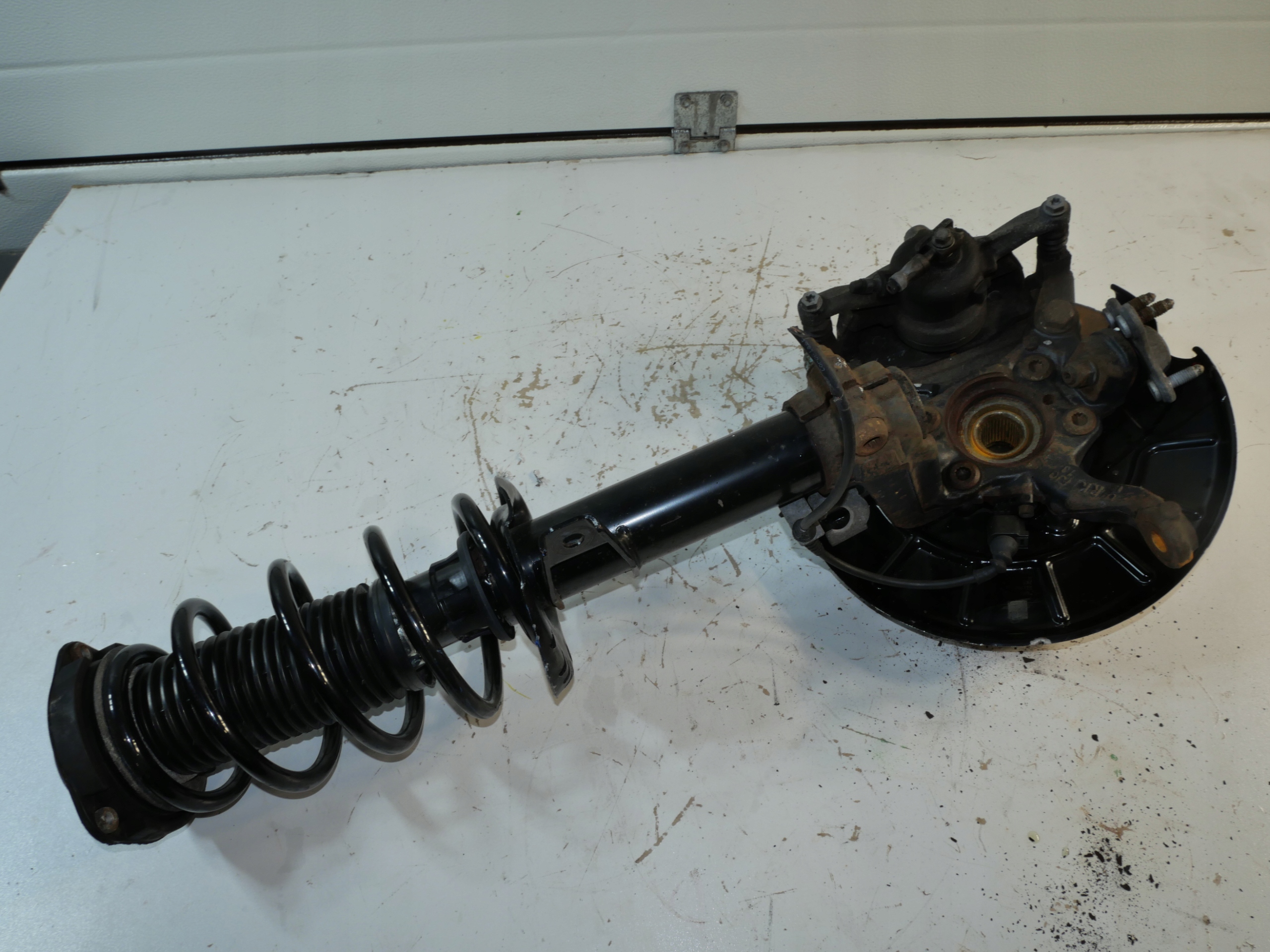 swing McPherson front VW CADDY IV 2K5413031