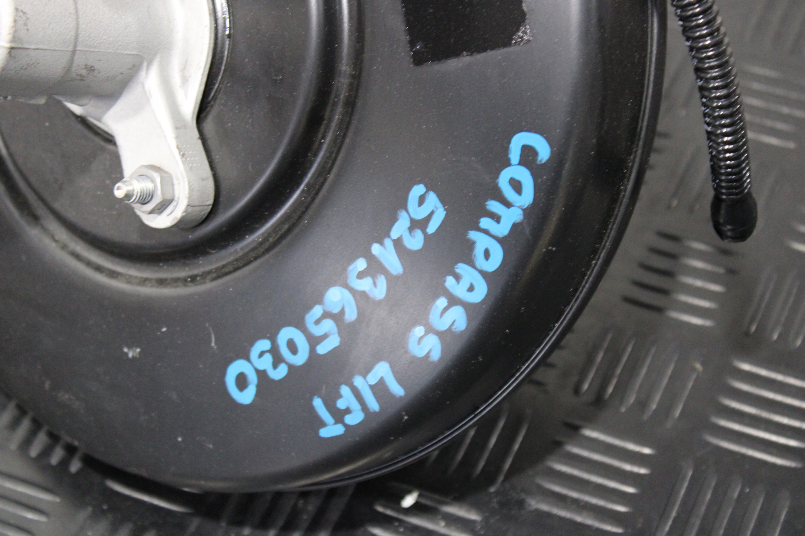 servo Servofreno JEEP COMPASS II 2 LIFT 521365030