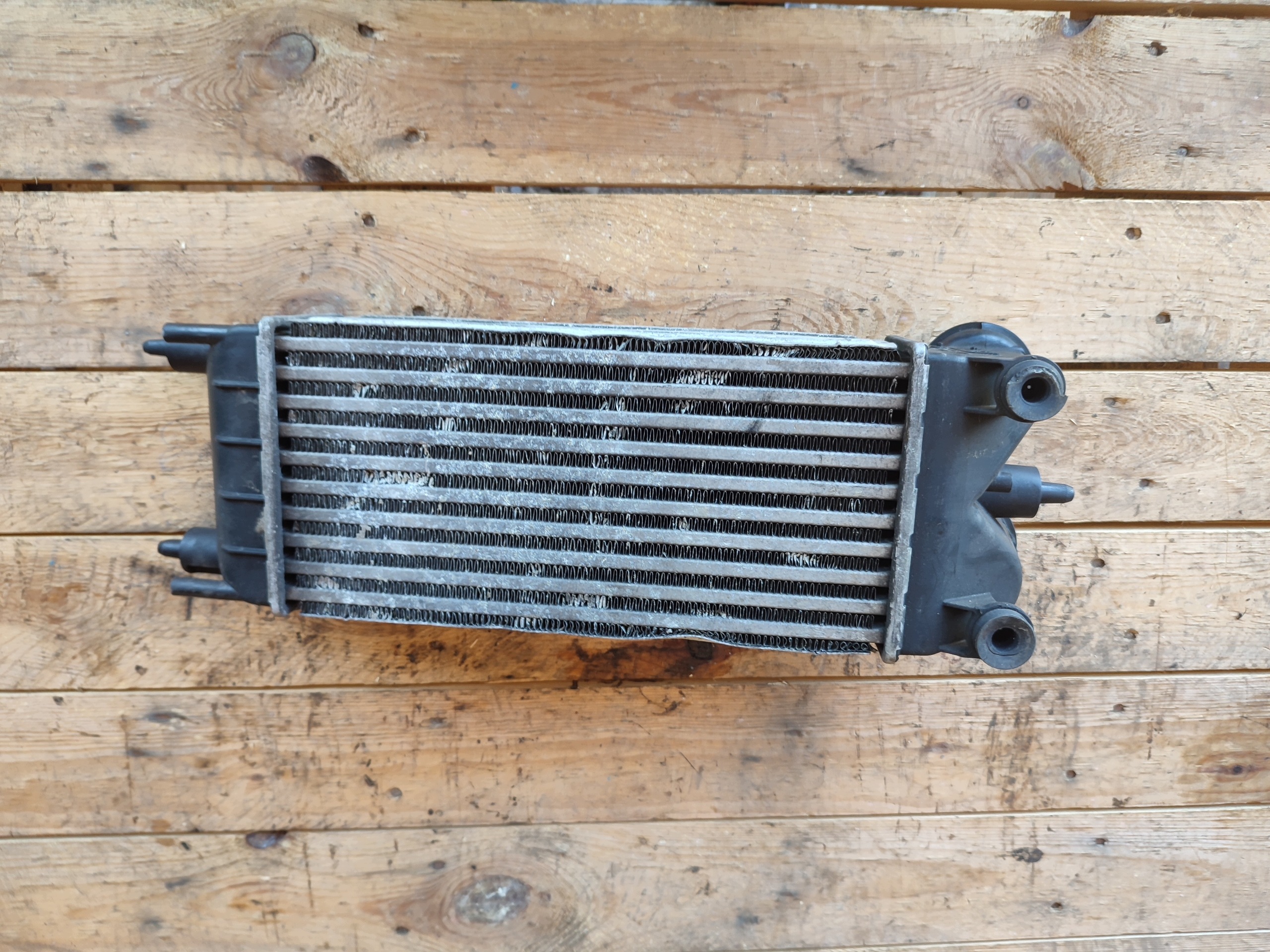 radiatore intercooler PEUGEOT 508 e P9684957680 1.6 Radiatore / Raffreddatore