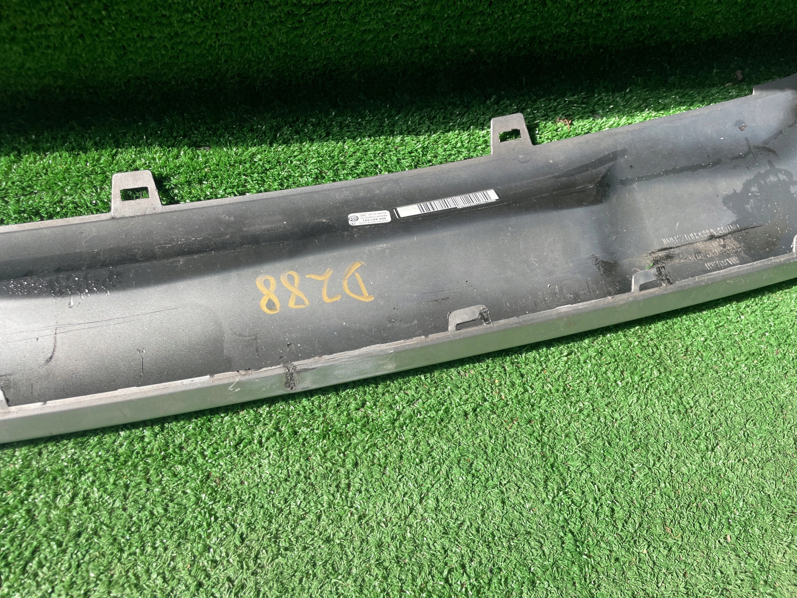 AUDI Q5 SPOILER DER STOSSSTANGE VORNE 80A807531