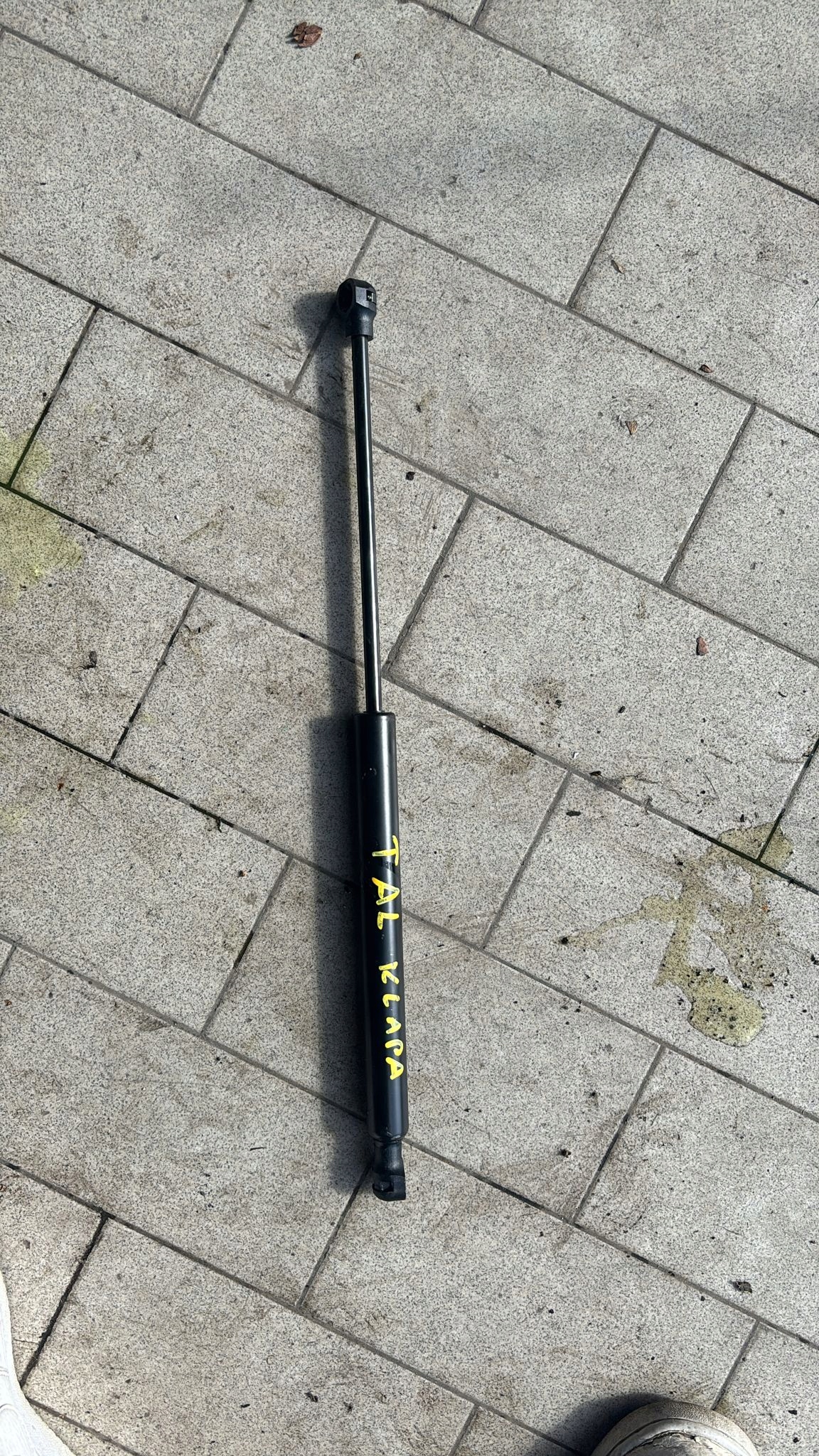 damper bonnet RENAULT TALISMAN 904527404R STAN as new