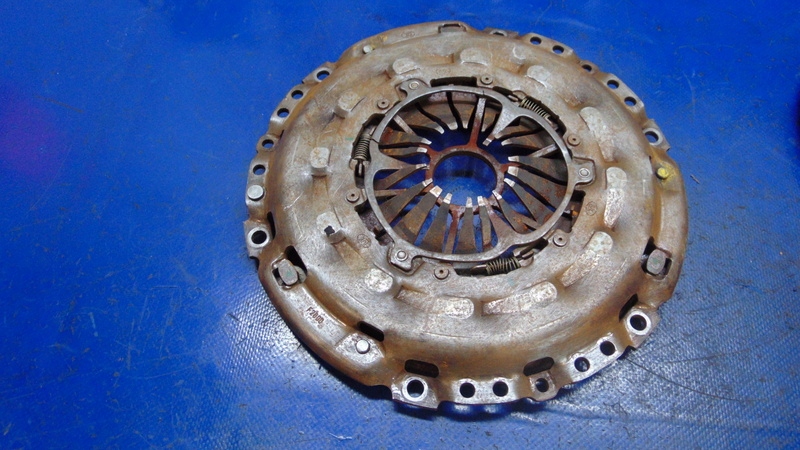 disco 8MM di pressione LUK PEUGEOT 407 307 2.0HDI