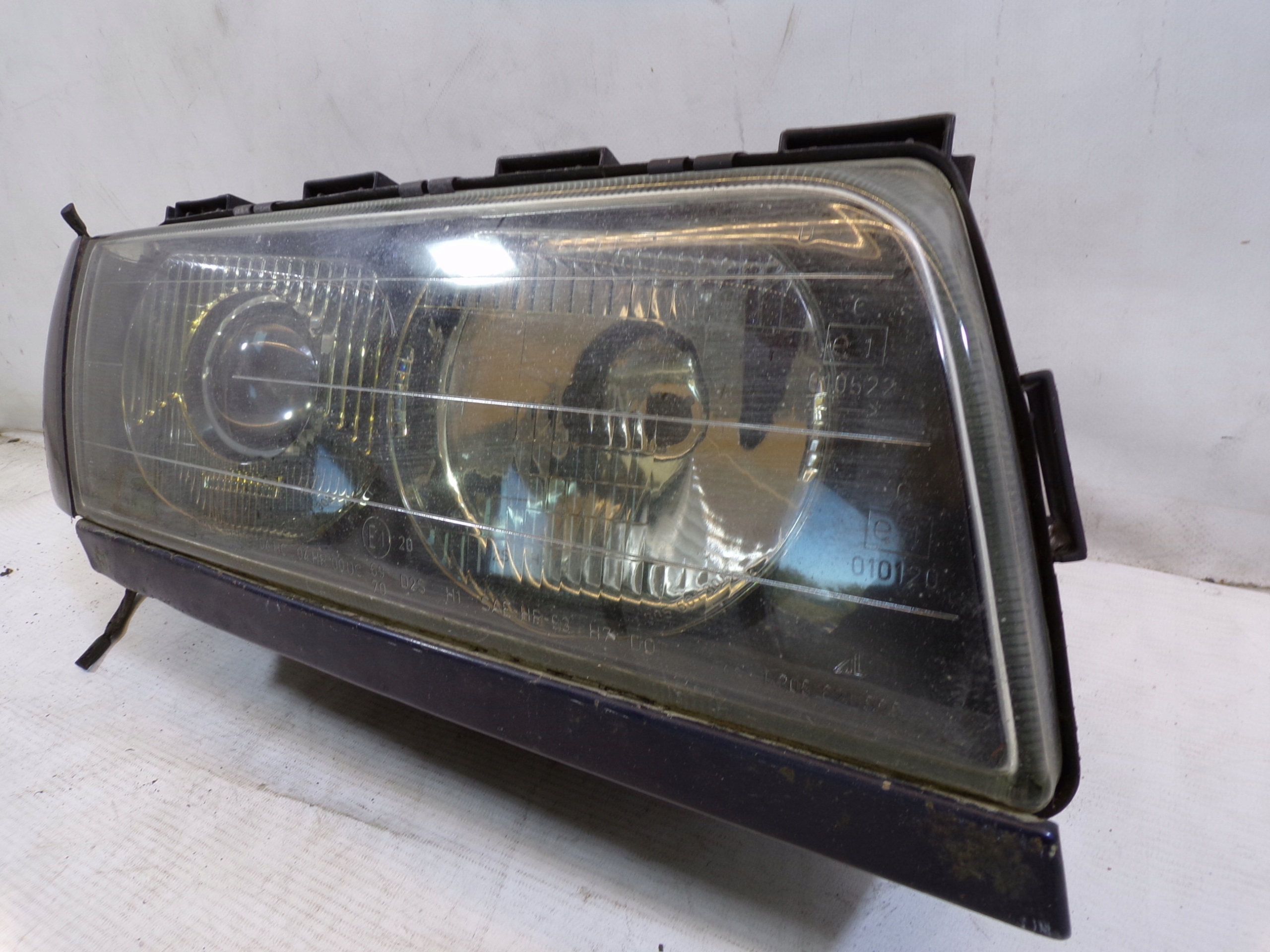 light front front right BMW E38