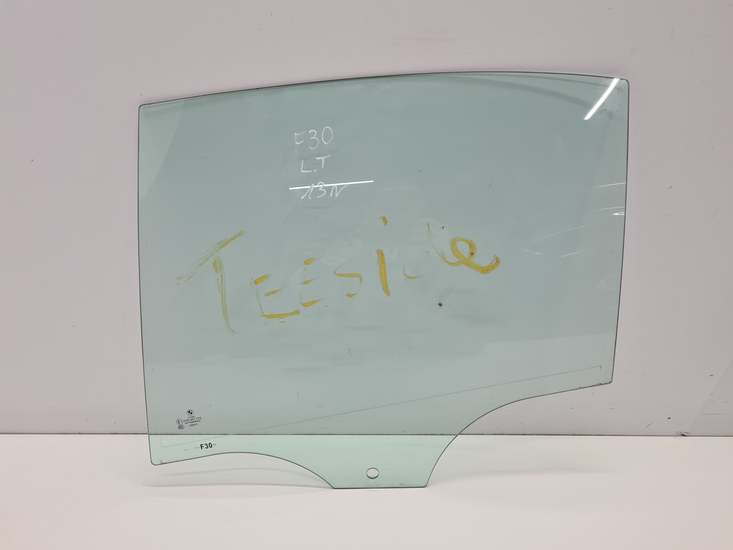 BMW 3 F303r СКЛО БІЧНА ДВЕРІ ЛІВИЙ ЗАД.