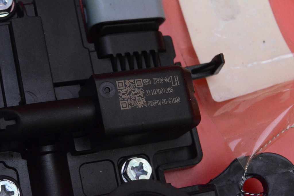 handle left rear part rear G4E 826F0/G0-G1000 KIA EV6 21