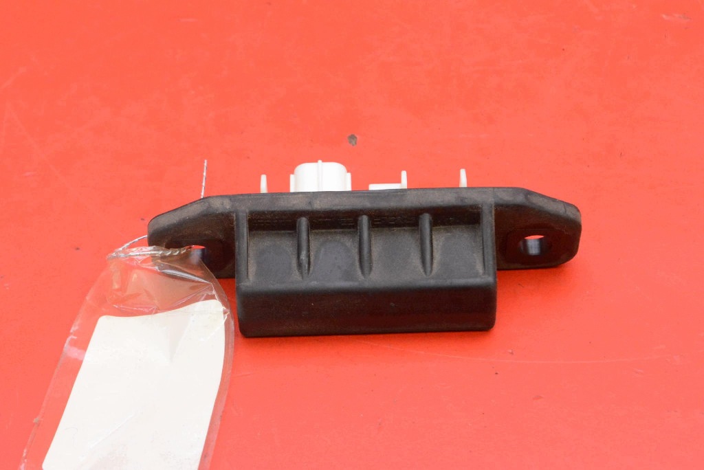 handle button bonnet rear part 150355 TOYOTA YARIS 4 IV 5D 20-24