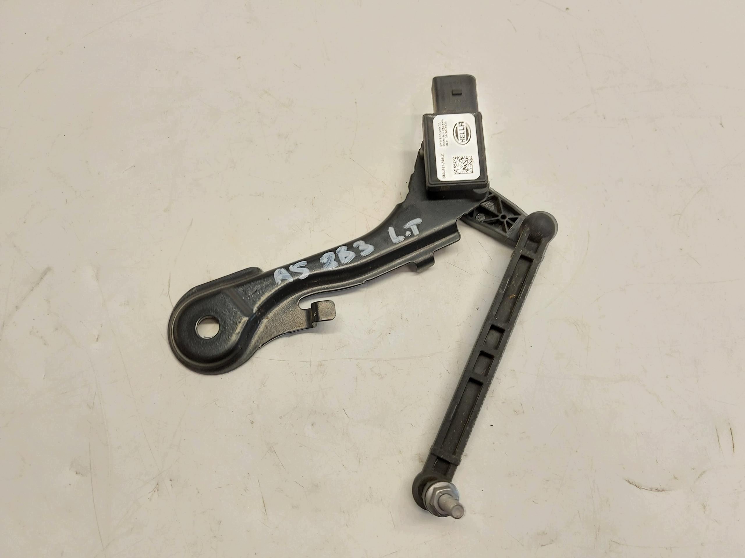AUDI A5 8B3 B10 AVANT Sensor poziomowania lichte heck links 8B3941309A