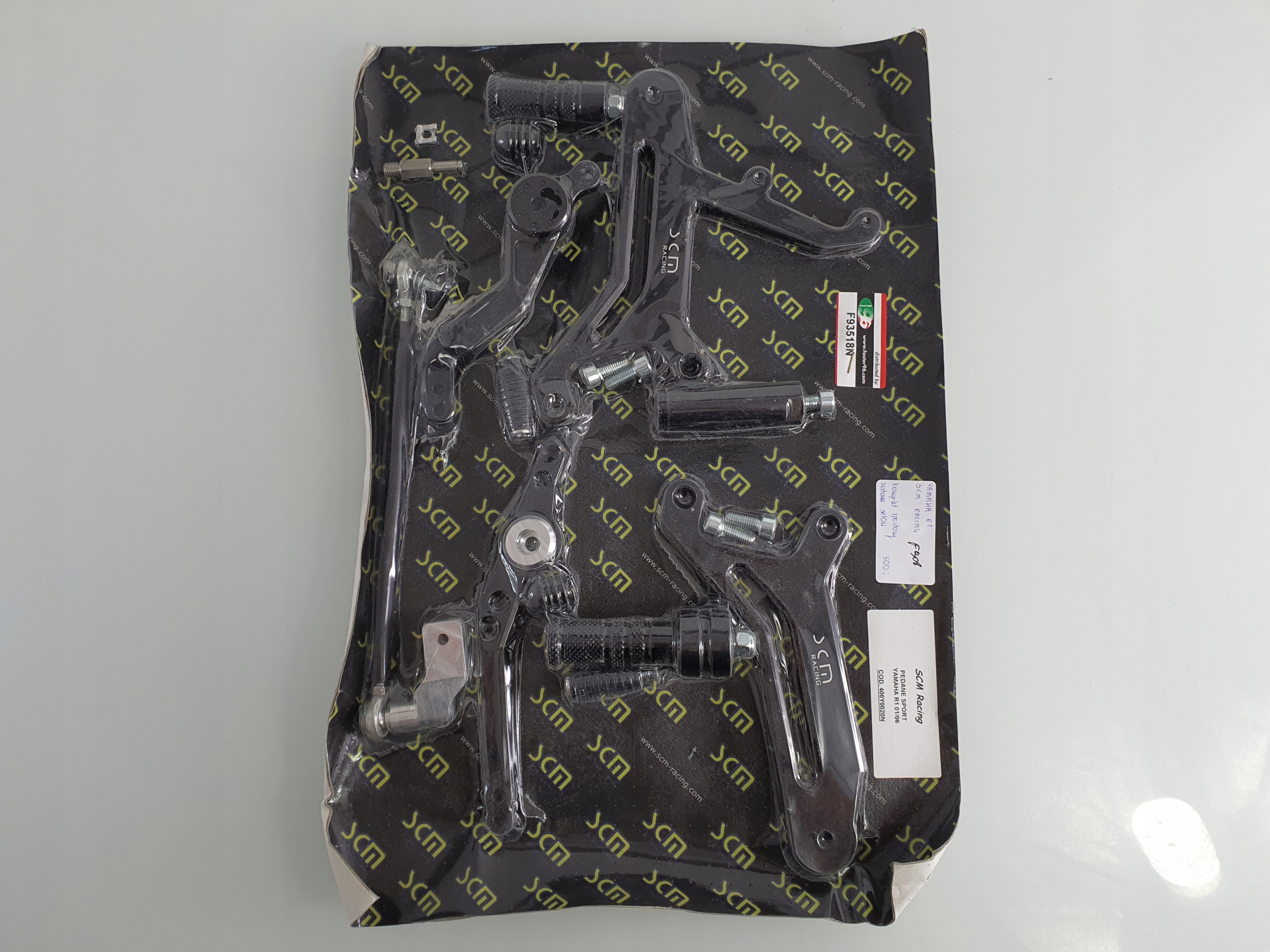 400Y0020N - F908 YAMAHA R1 комплект спортивный комплект 01-06